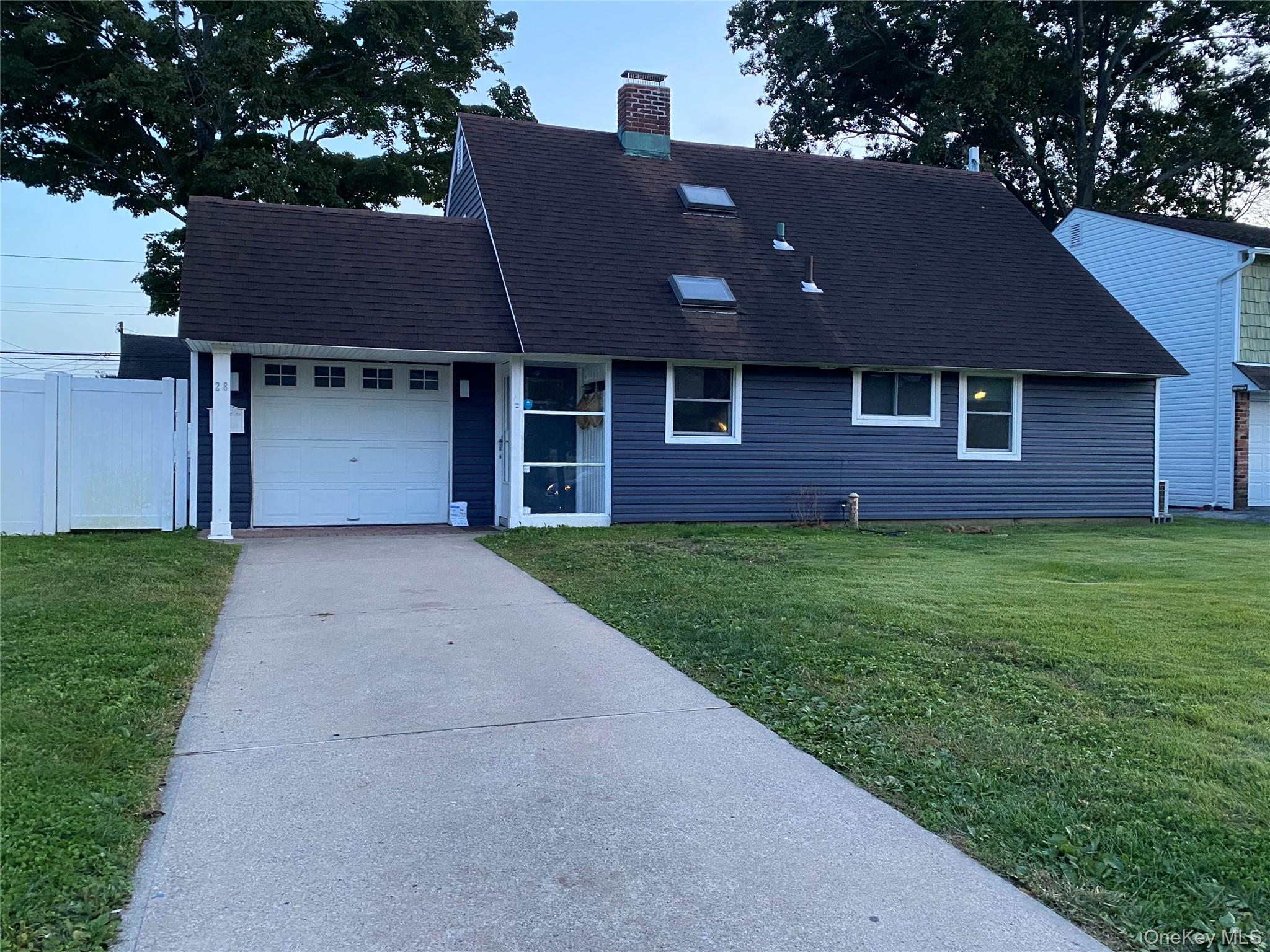 28 Marksman Lane, Levittown NY 11756