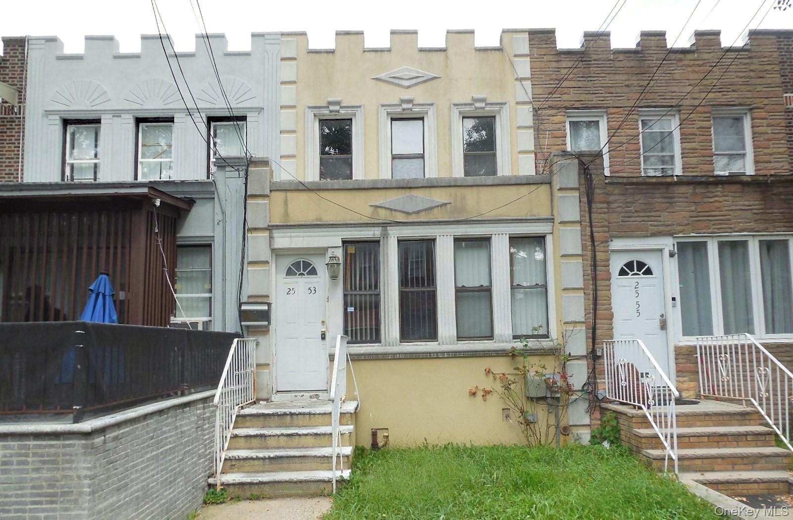 25-53 McIntosh Street, East Elmhurst NY 11369