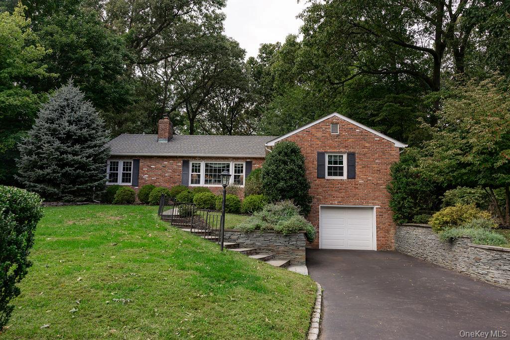 83 Christian Avenue, Stony Brook NY 11790