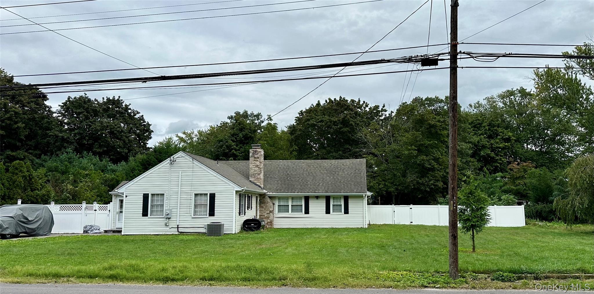 1385 Gardiner Drive, Bay Shore NY 11706