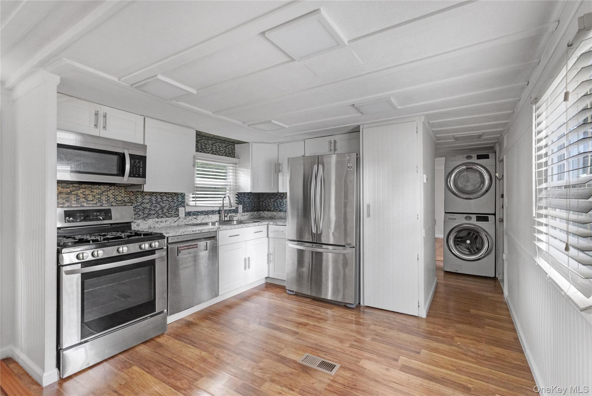 525 Riverleigh Avenue Unit 35, Riverhead NY 11901