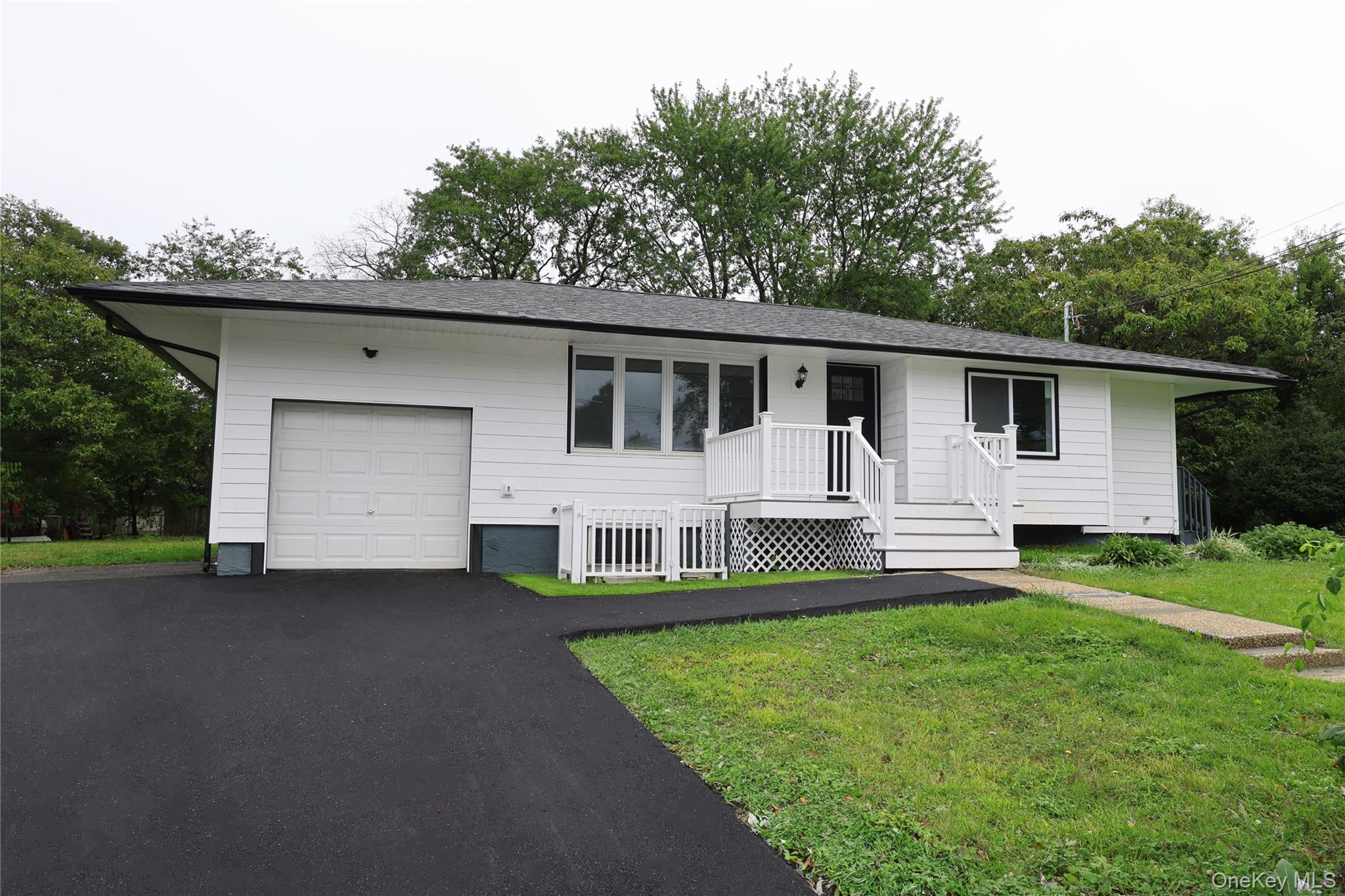 1537 Agate Street, Bay Shore NY 11706