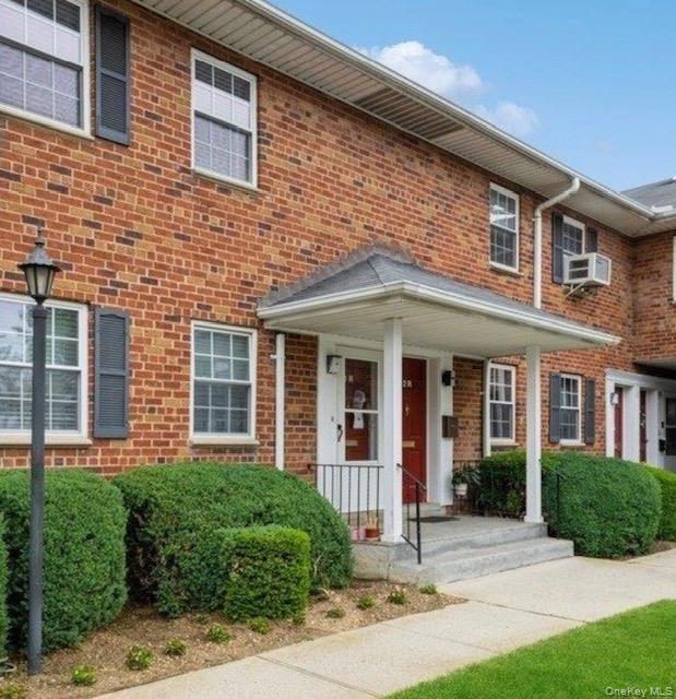 2549 JERUSALEM Avenue Unit 2R, North Bellmore NY 11710