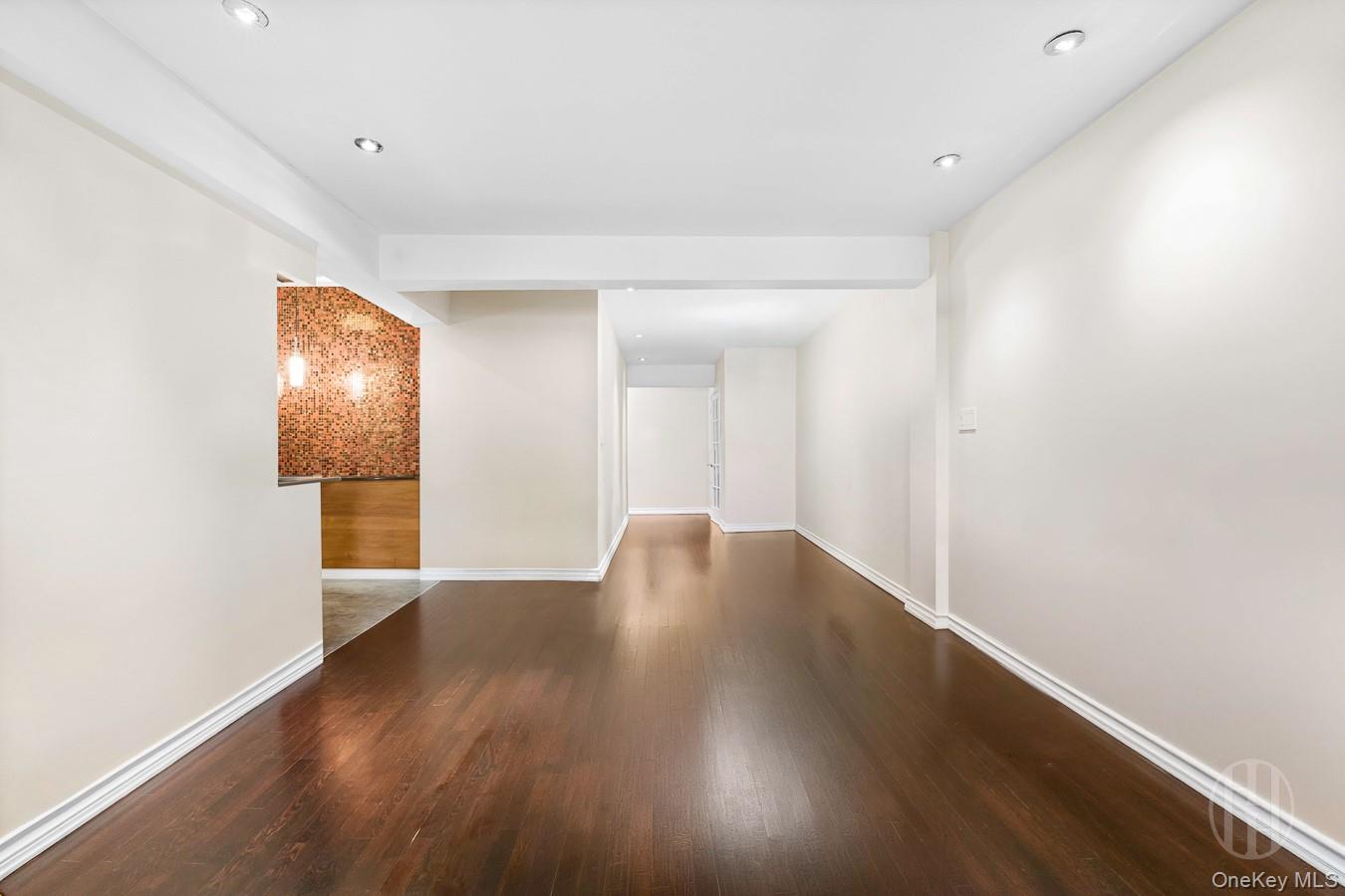 54 East 8th Street Unit 3J, Manhattan NY 10003