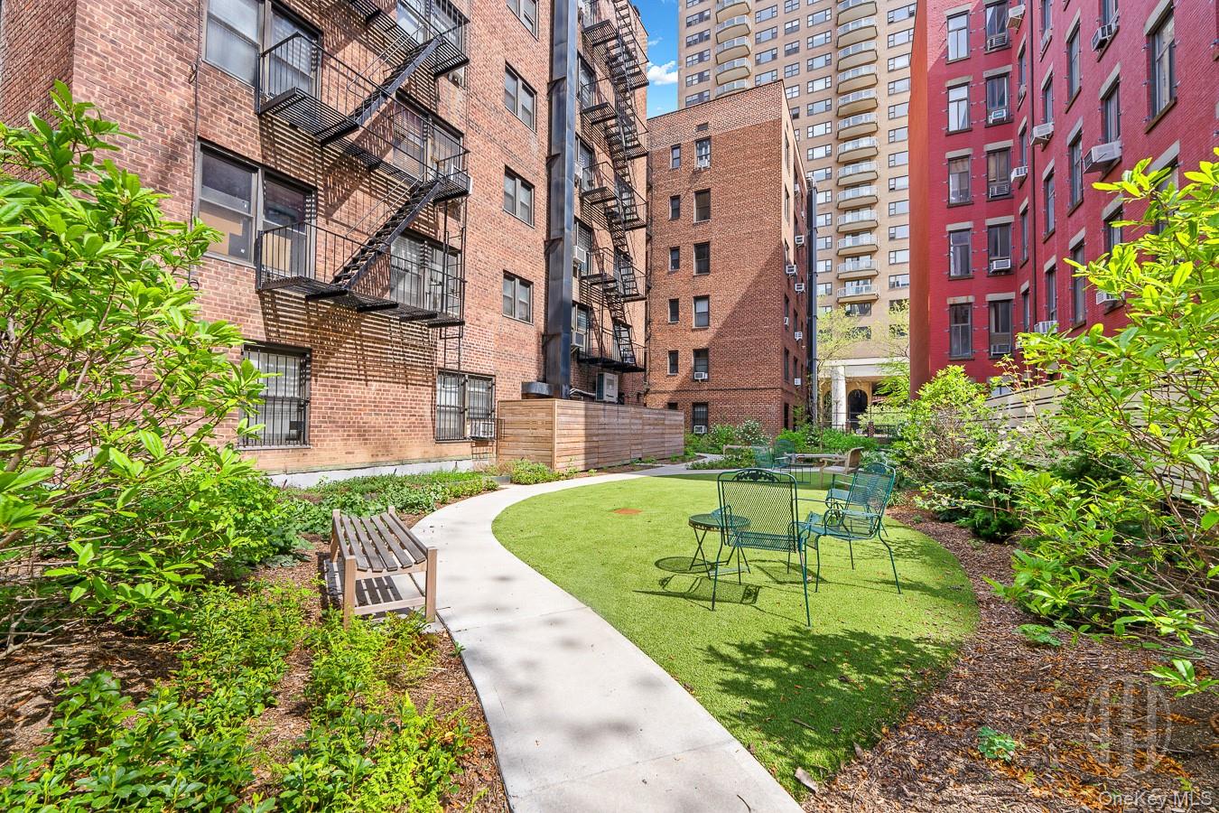54 East 8th Street Unit 3J, Manhattan NY 10003