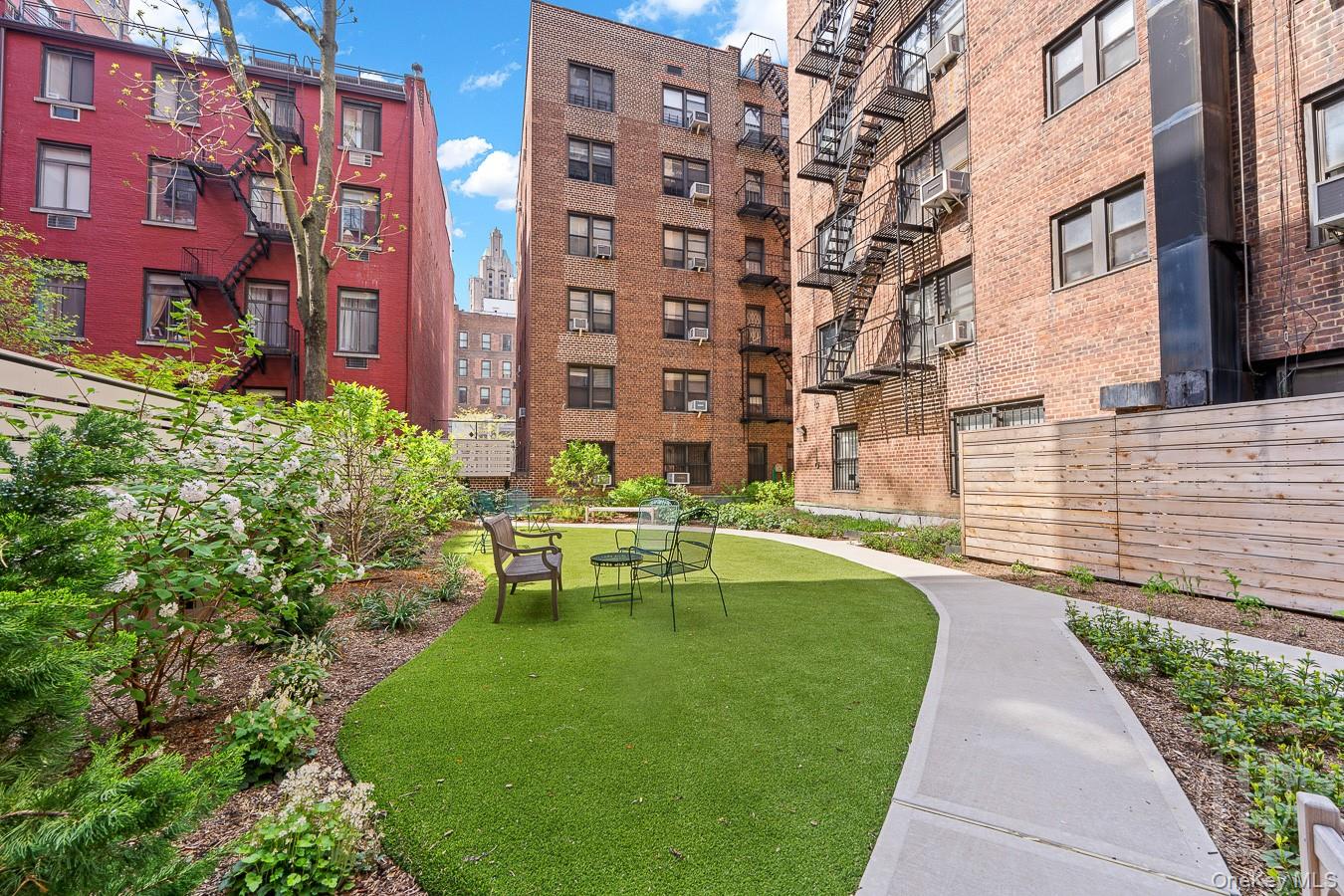 54 East 8th Street Unit 3J, Manhattan NY 10003