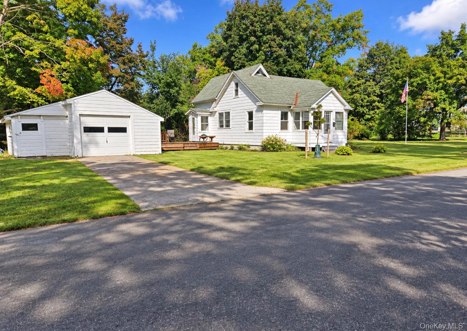 60 violet Place, Rhinebeck NY 12572
