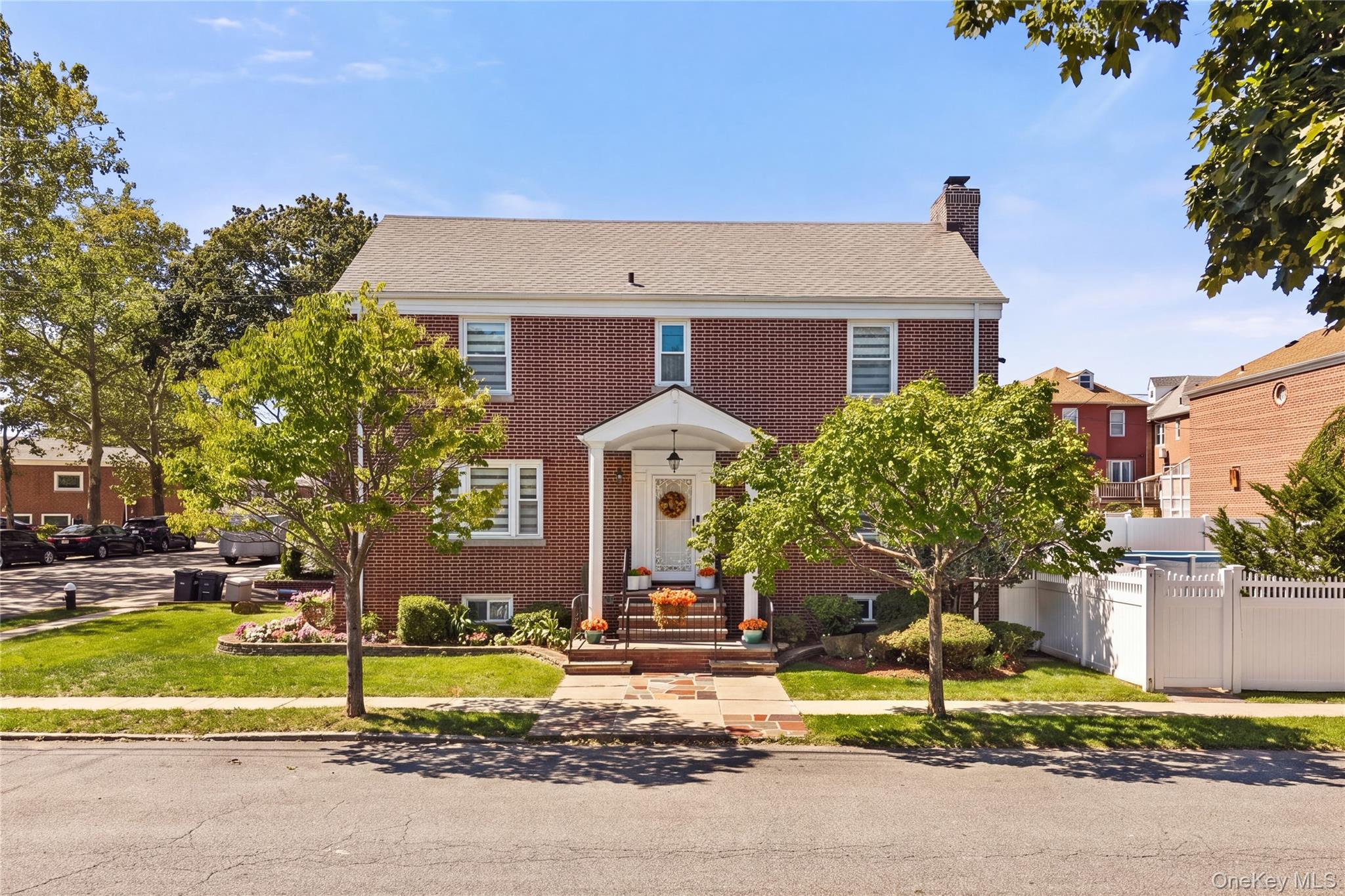 2053 Van Hoesen Avenue, Bronx NY 10461