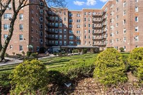 84-50 169th Street Unit 418, Jamaica Hills NY 11432