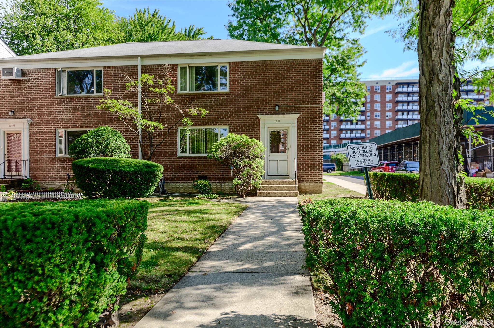 18-11 212 Street Unit 101, Bayside NY 11360