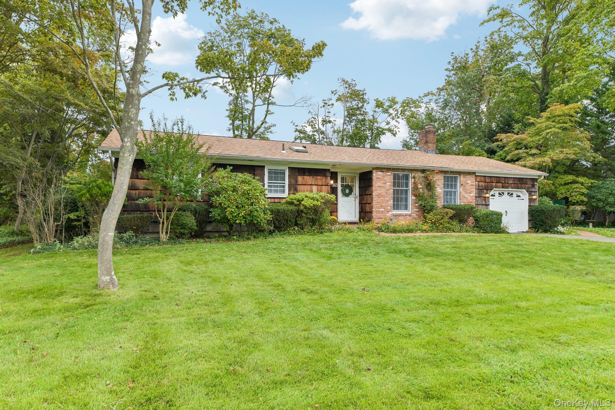 365 Van Buren Street, Saint James NY 11780