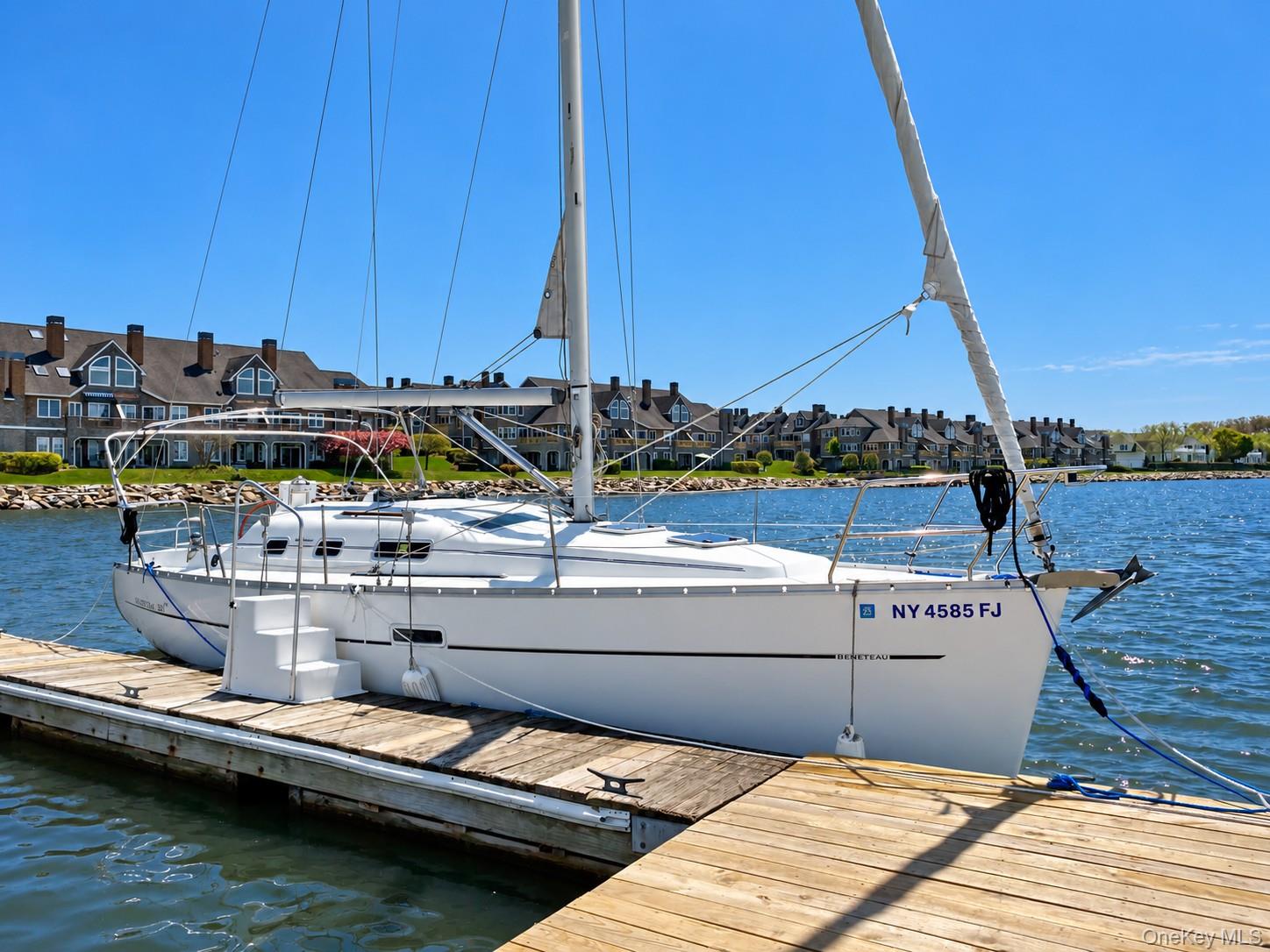80 Half Moon Bay Marina Drive Unit E-15, Croton-on-Hudson NY 10520