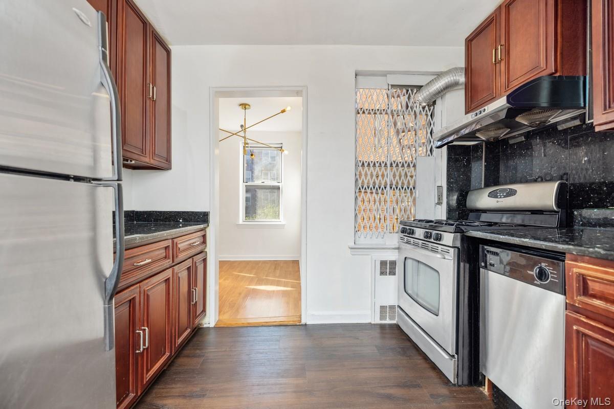 67-10 108th Street Unit 4A, Forest Hills NY 11375