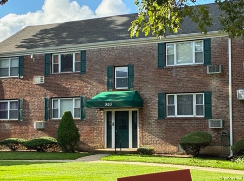 955 Fenwood Drive Unit 1, Valley Stream NY 11580