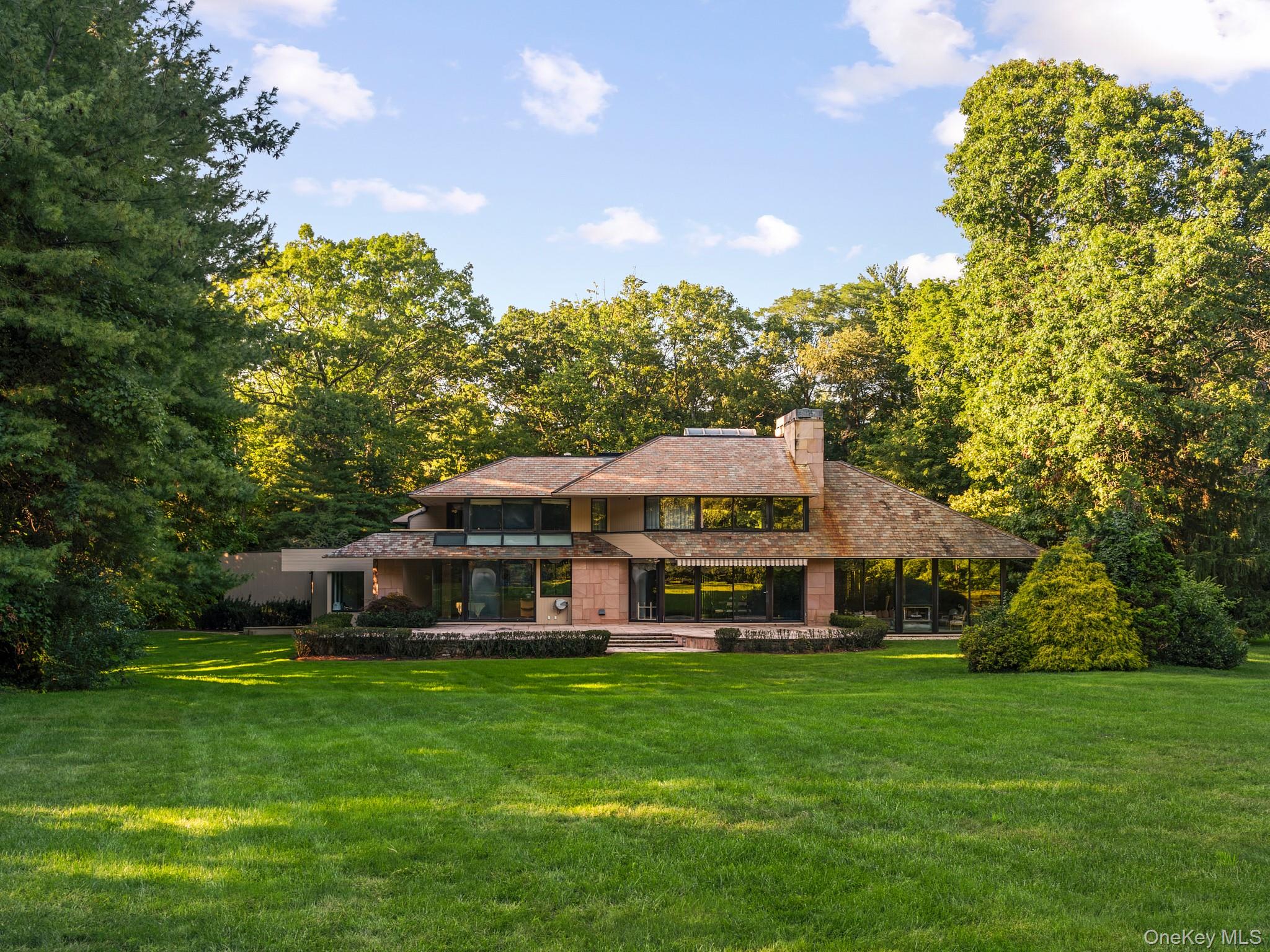 101 wheatley road, Old Westbury NY 11578