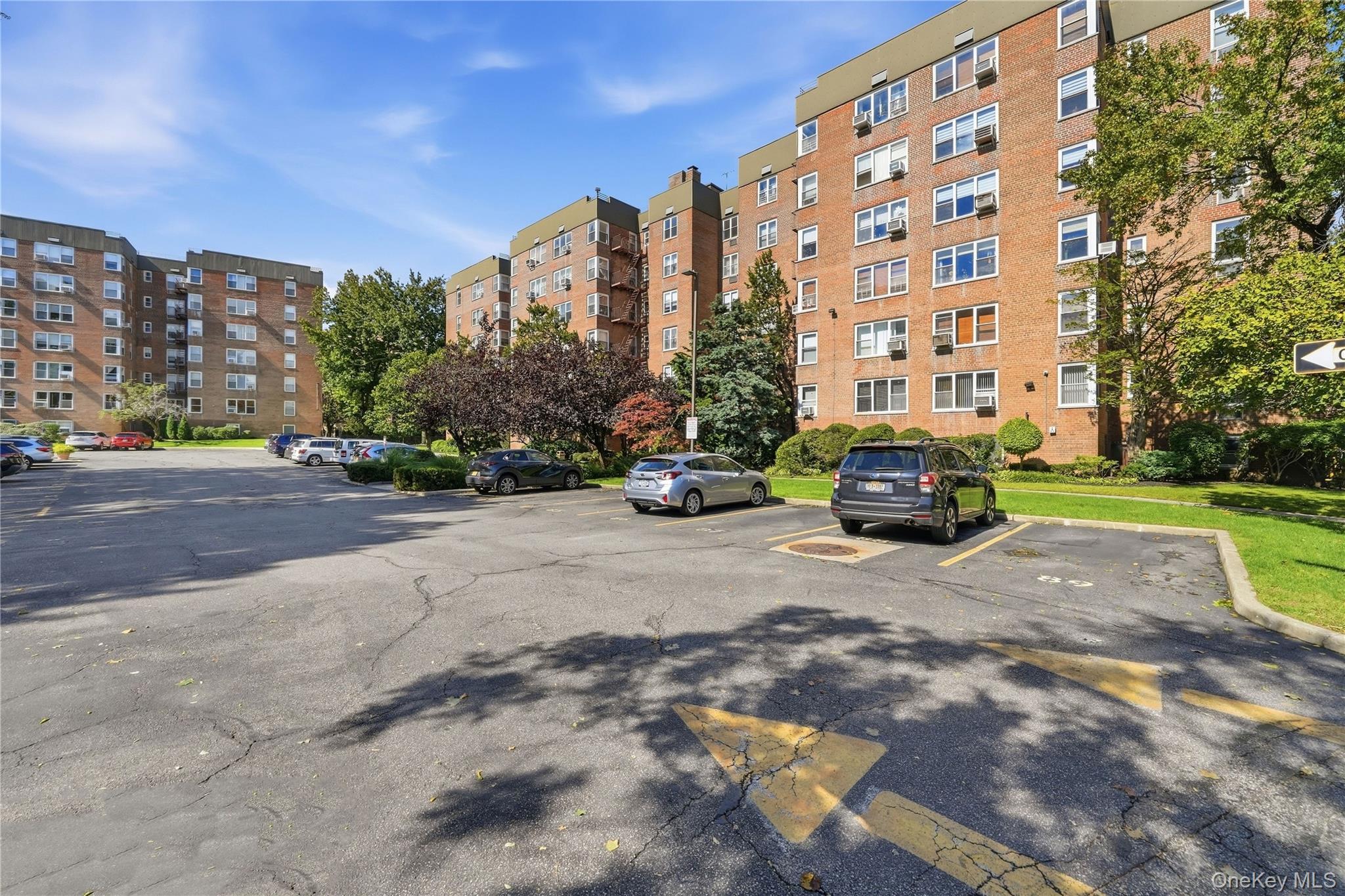 18-40 211th Street Unit 6B, Bayside NY 11360