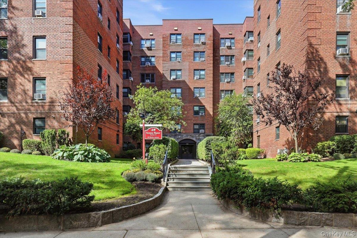 30 Ehrbar Unit F121, Mount Vernon NY 10552
