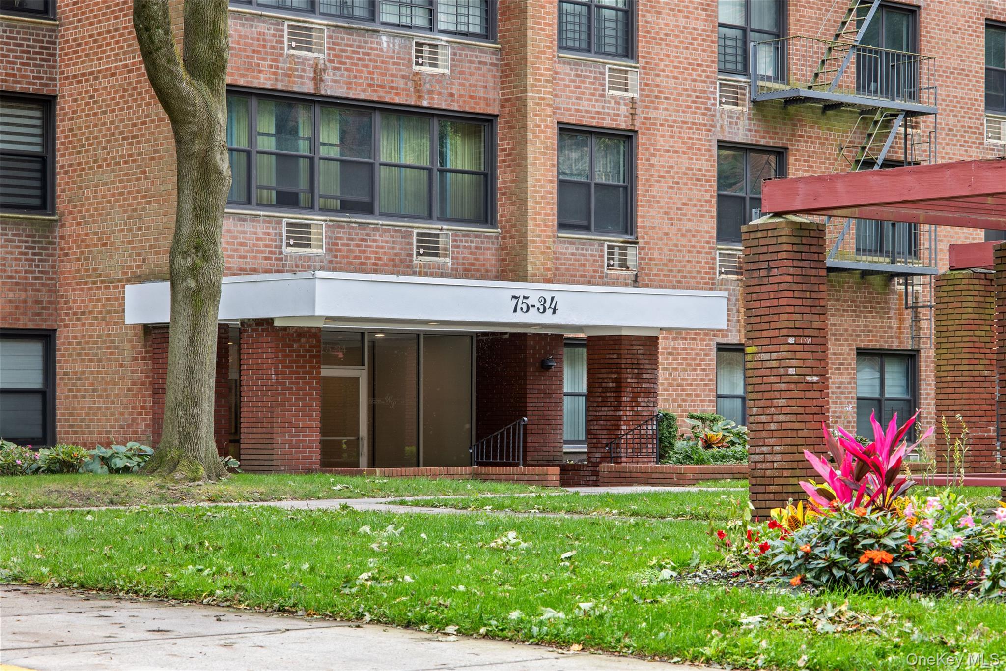 75-34 Bell Boulevard Unit 6H, Bayside NY 11364