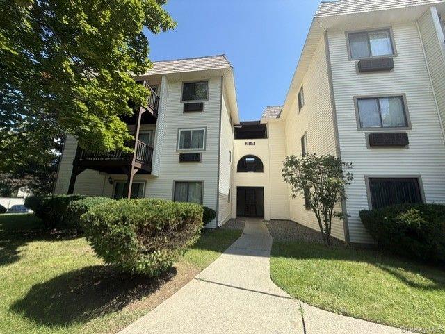 21 Village Park Drive Unit 1B, Fishkill NY 12524