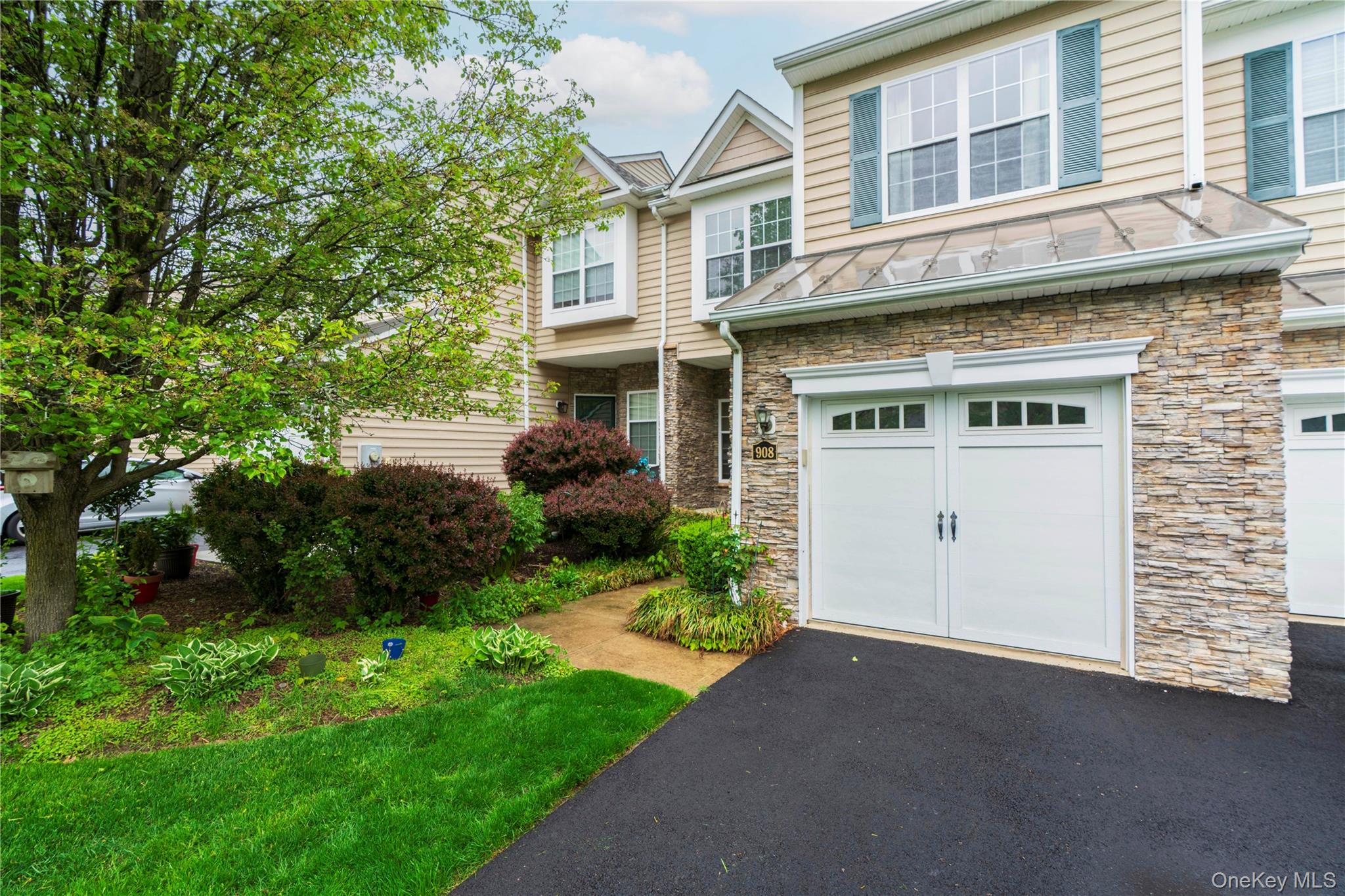 908 Huntington Drive, Fishkill NY 12524