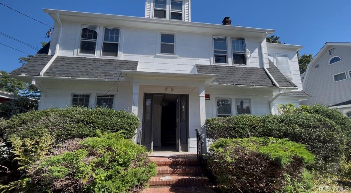 39 Hilbert Street, Hempstead NY 11550