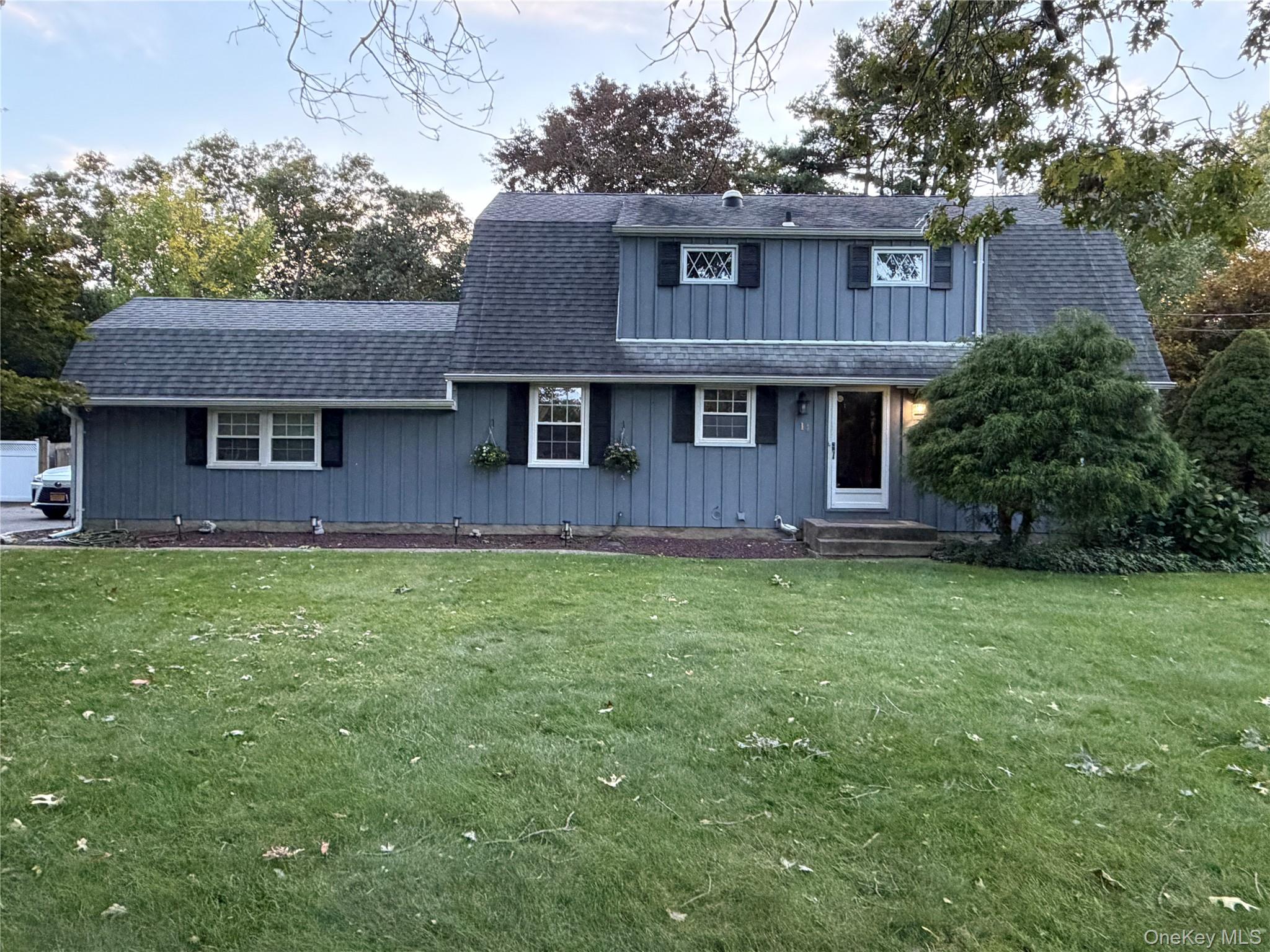 14 King Arthurs Court King Arthurs Court E Unit 14, Saint James NY 11780