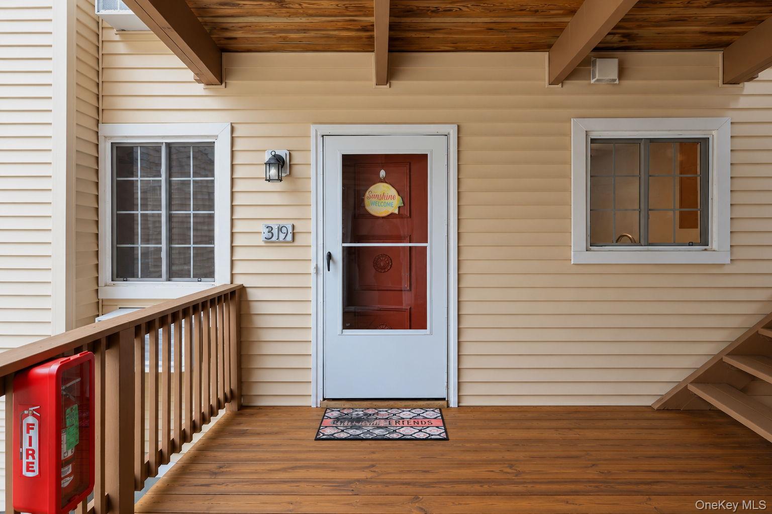 319 Fox Run Lane, Carmel NY 10512