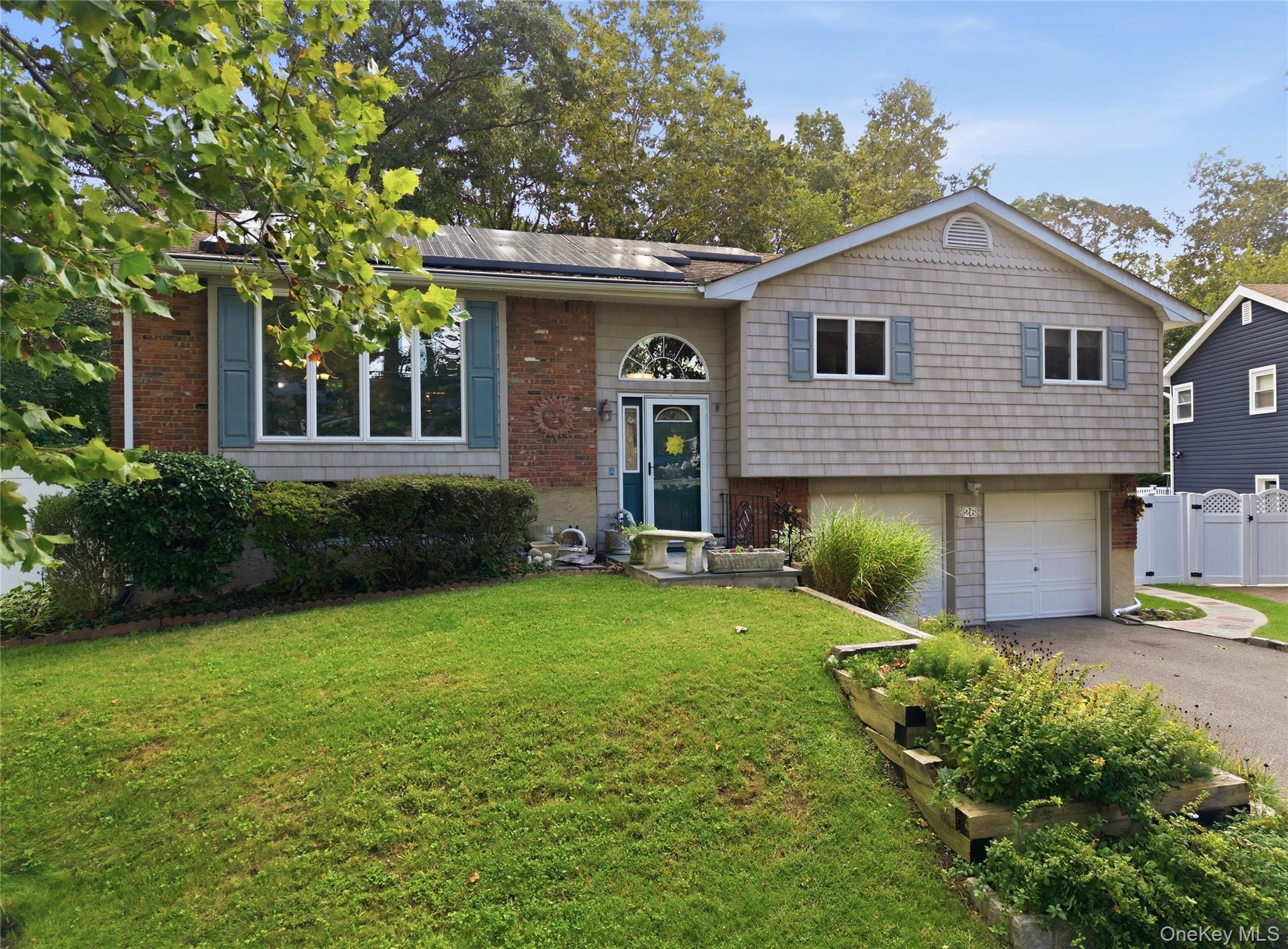 26 Pickwick Hill Drive, Huntington Station NY 11746