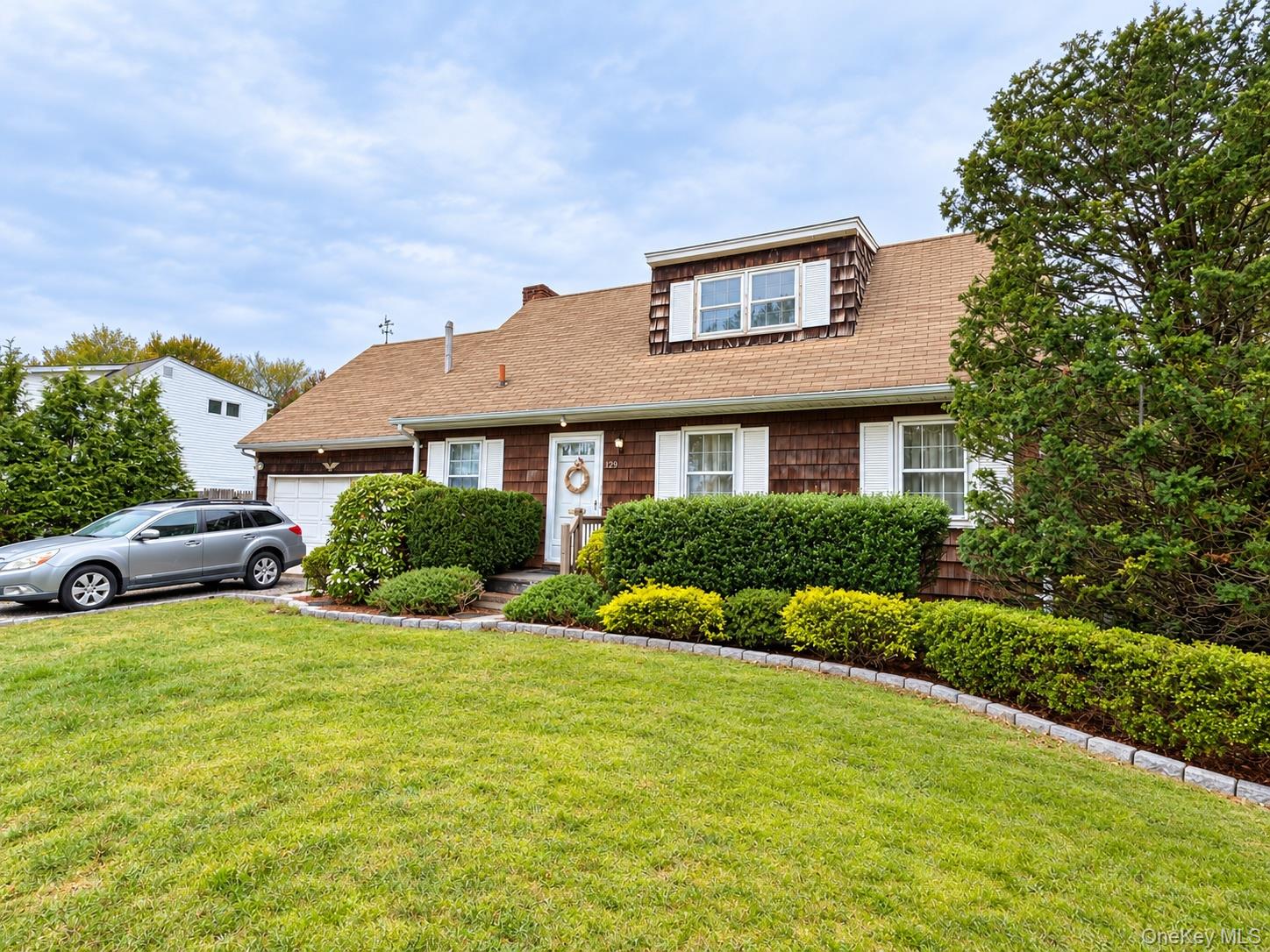 129 Village Line Road, Babylon NY 11702