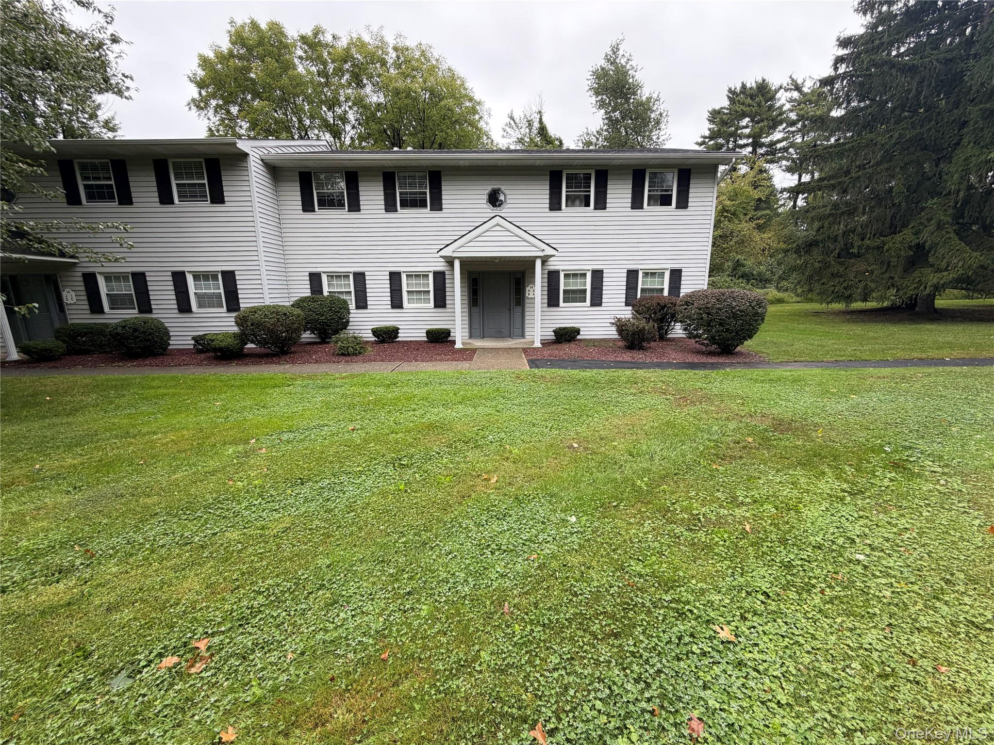 14 Fern Court Unit H, Fishkill NY 12524