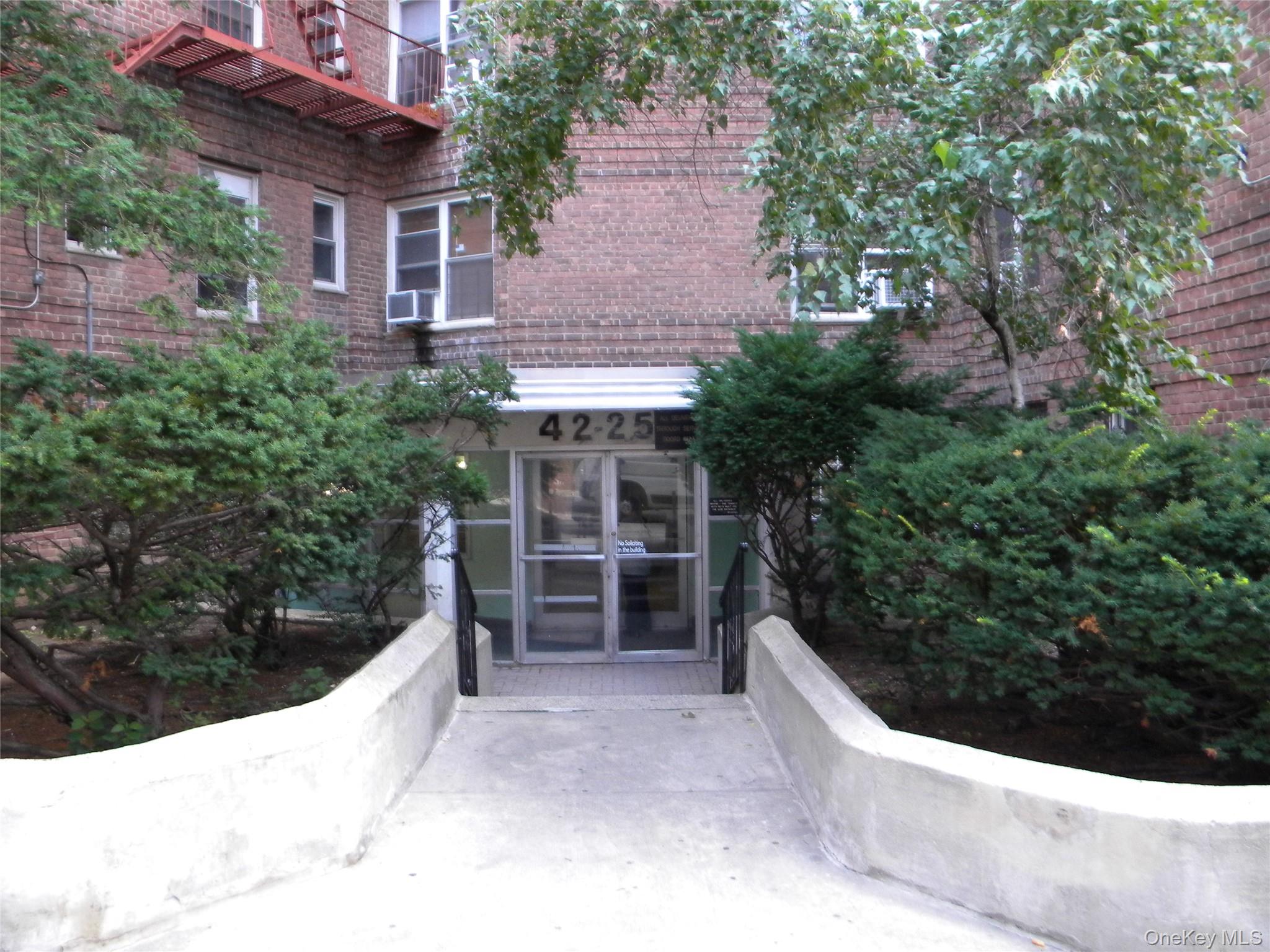 42-25 80th Street Unit 5P, Elmhurst NY 11373