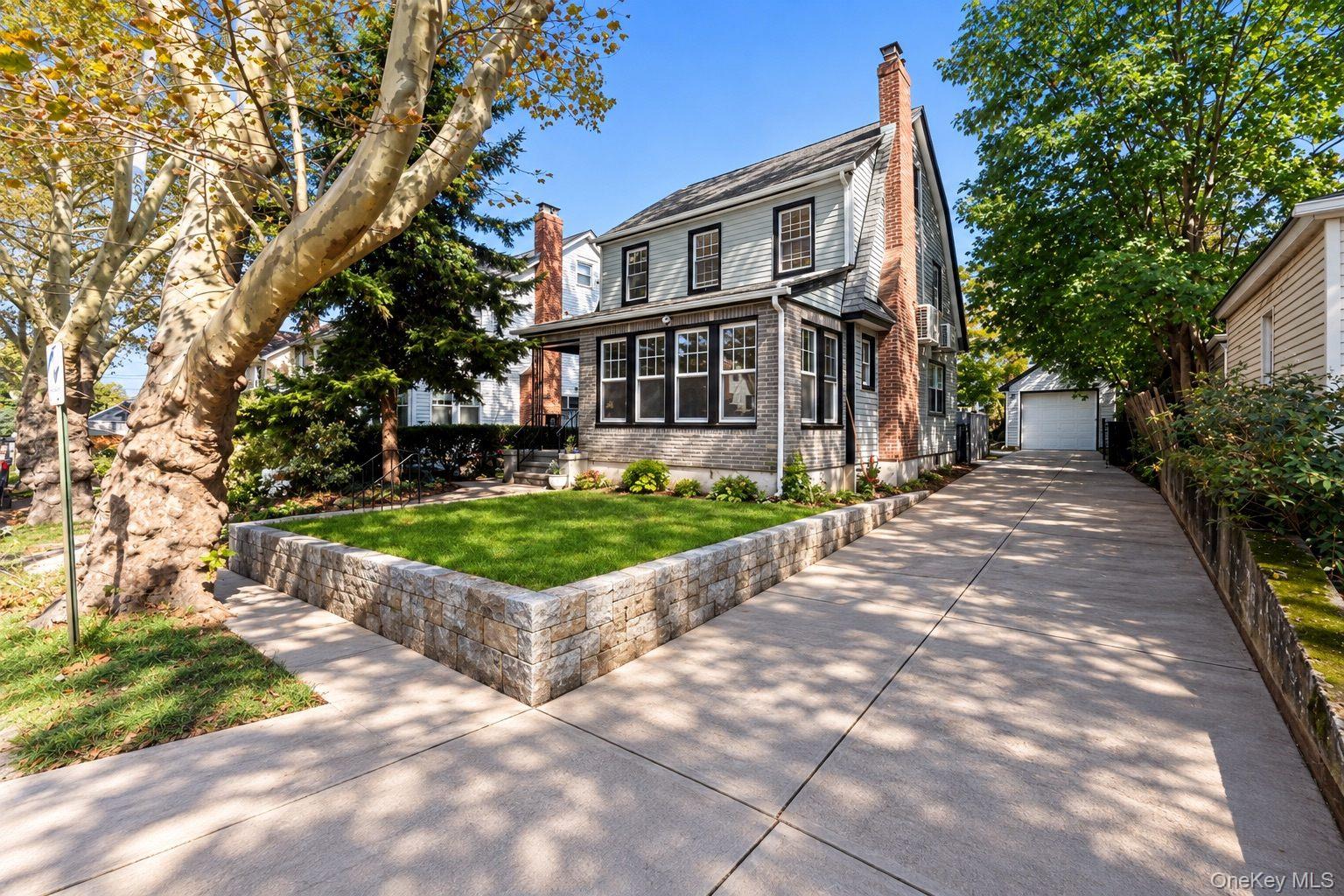 45-27 Arcadia Lane, Great Neck NY 11020