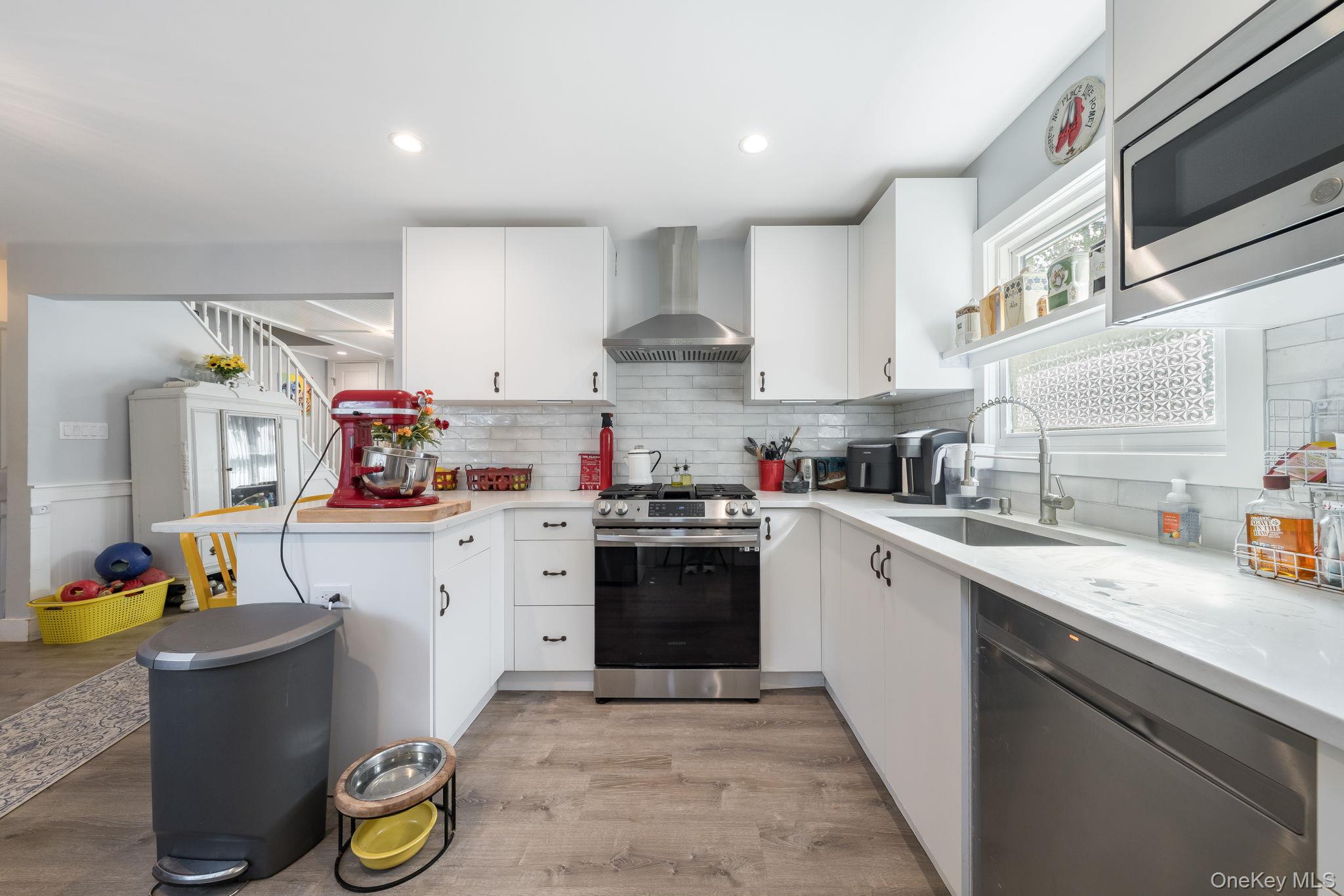 38 Middle Neck Road, Port Washington NY 11050