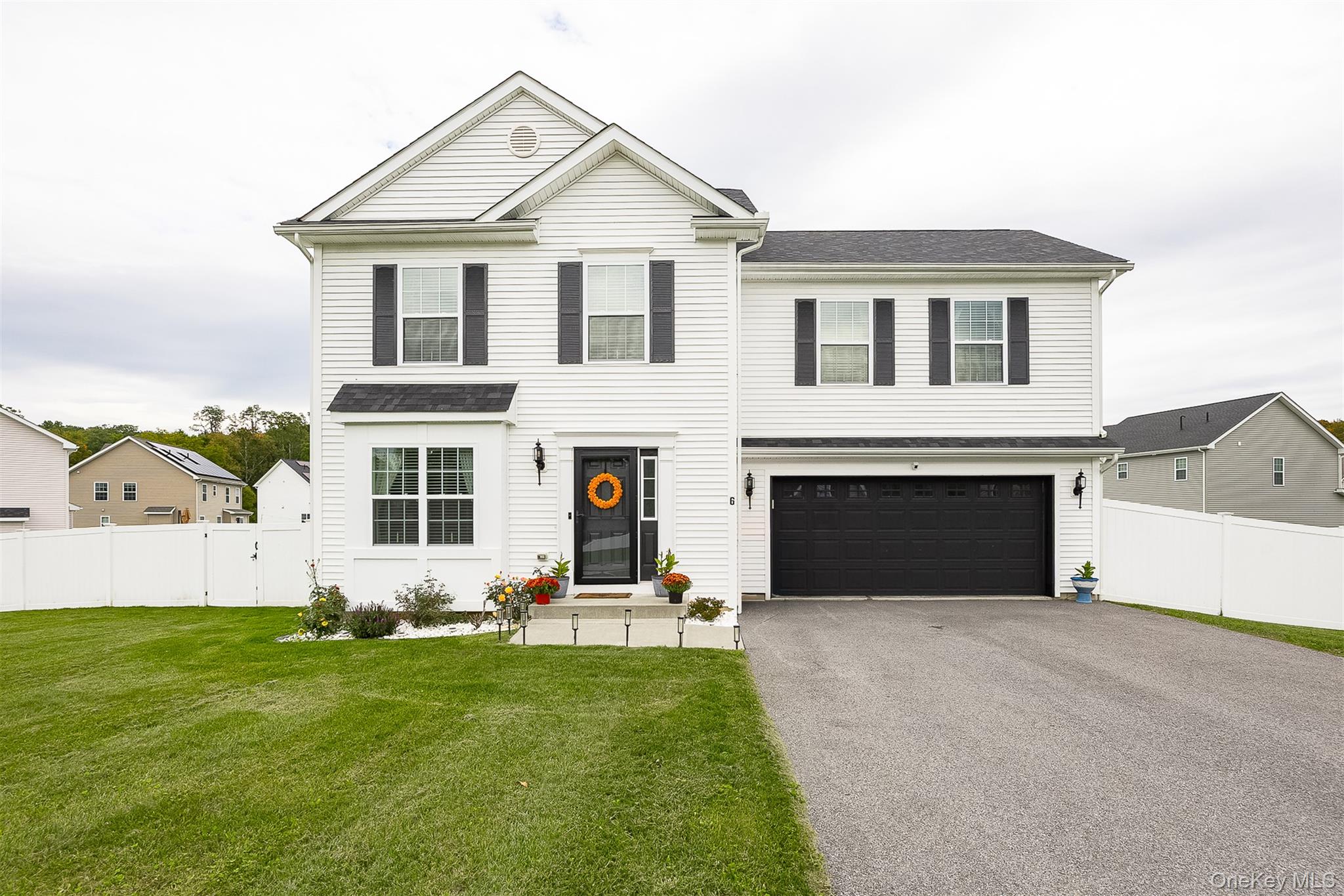 6 Stonewall Circle, Poughkeepsie NY 12603