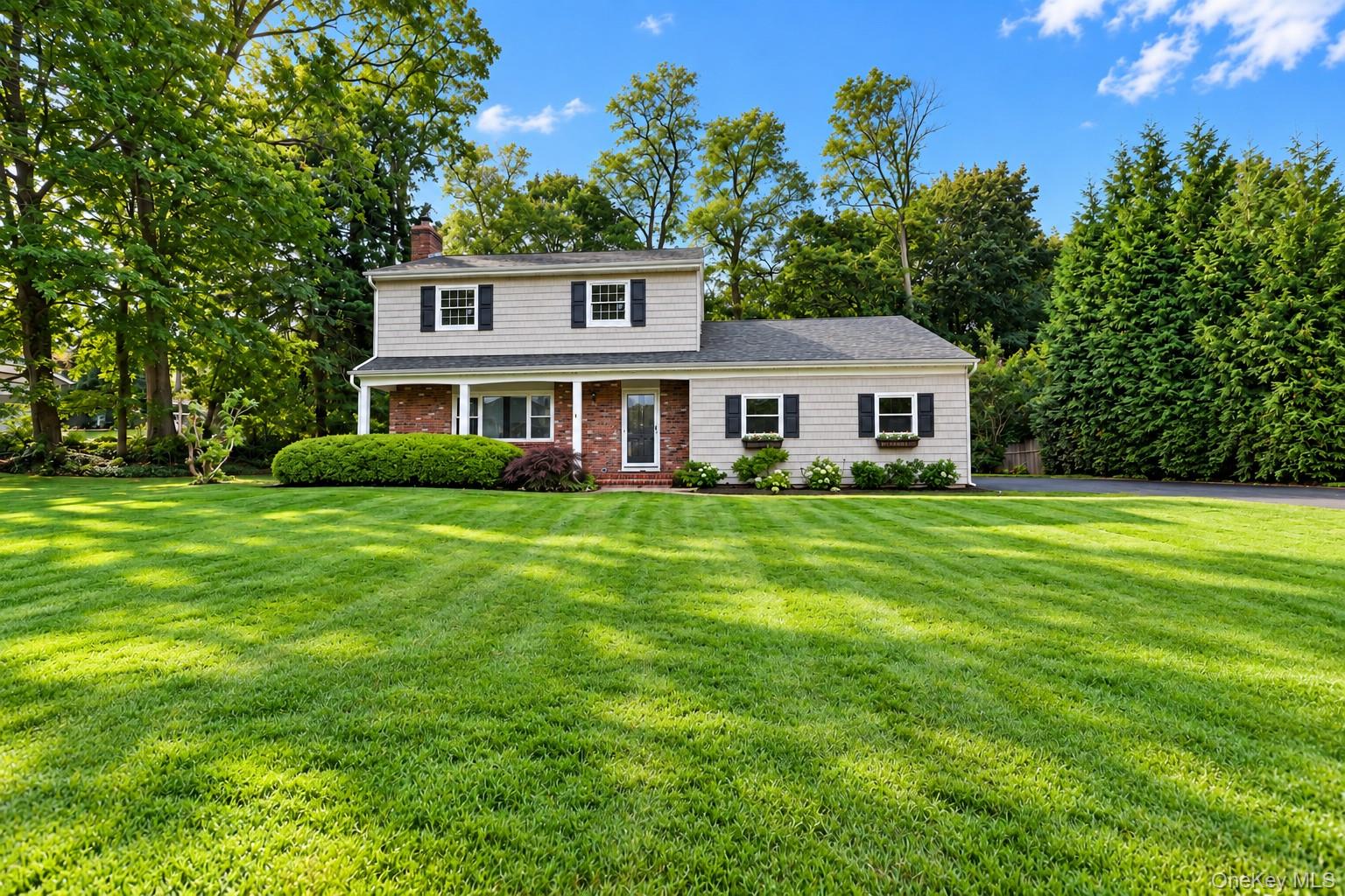 2 Salem Drive, Stony Brook NY 11790
