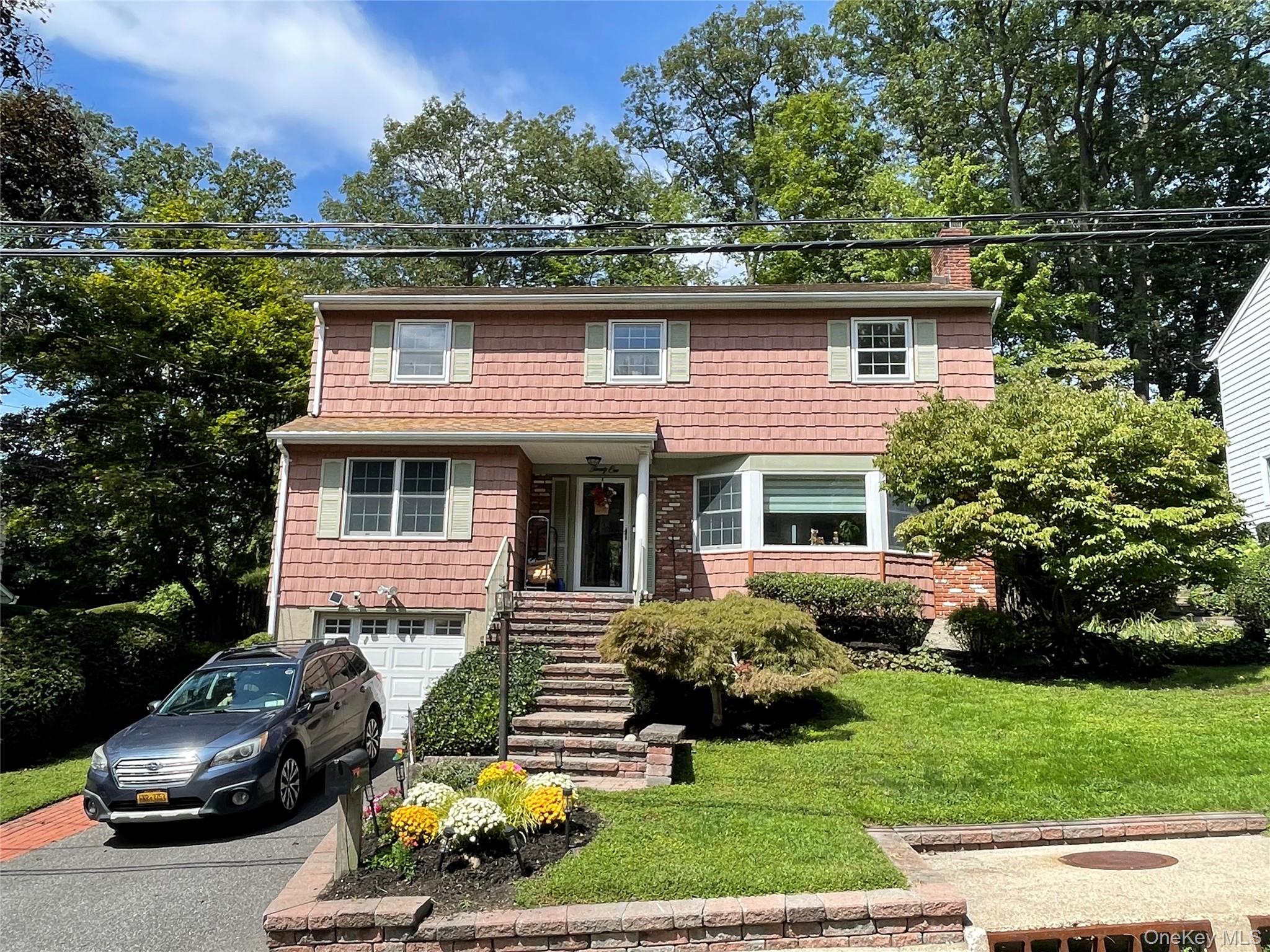 21 Noyes Lane, Huntington NY 11743