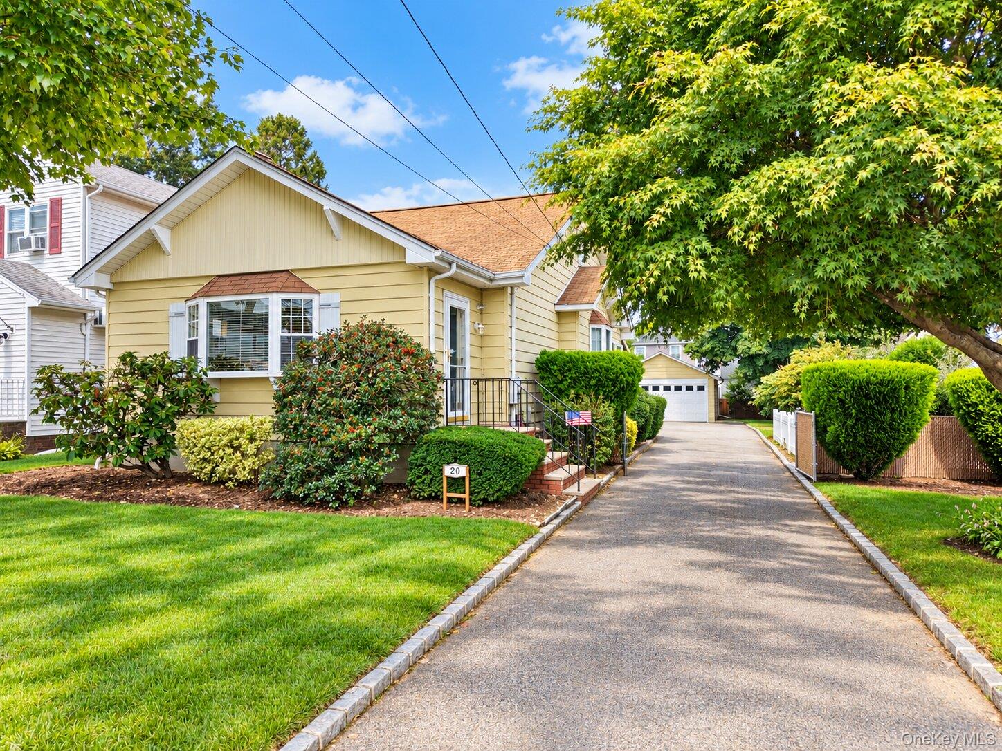 20 Munson Place, East Rockaway NY 11518