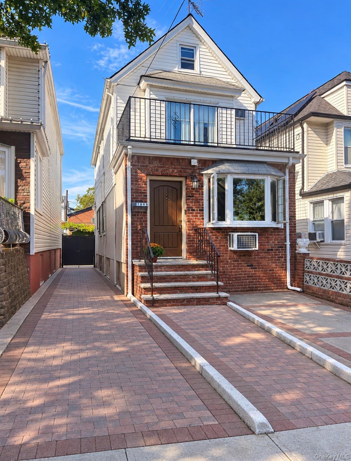 7808 64th Place, Glendale NY 11385
