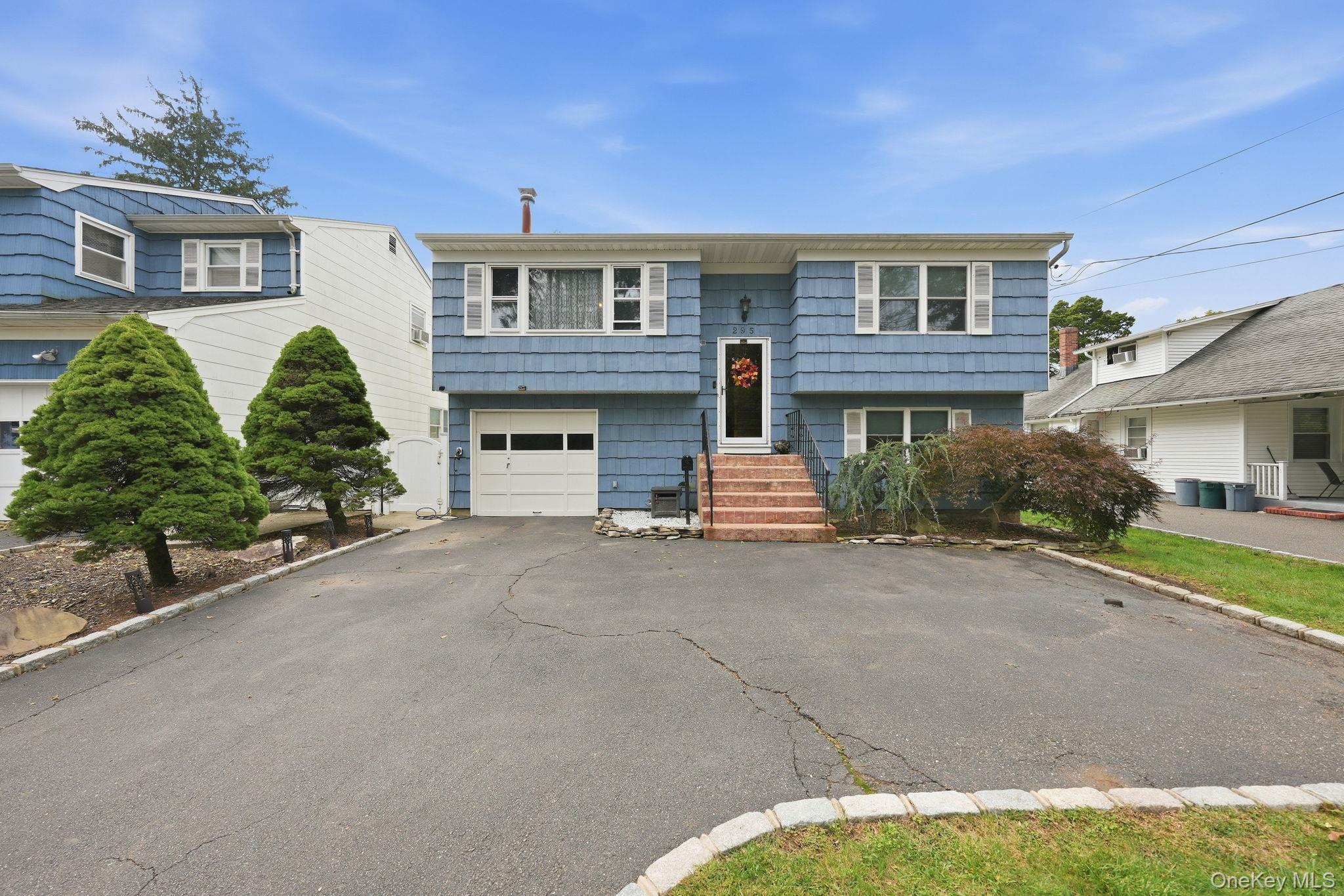 295 Depot Road, Huntington Station NY 11746