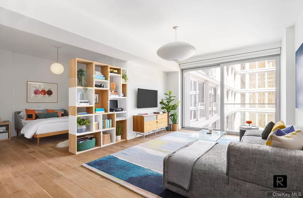 547 West 47th Street Unit 605, Manhattan NY 10036