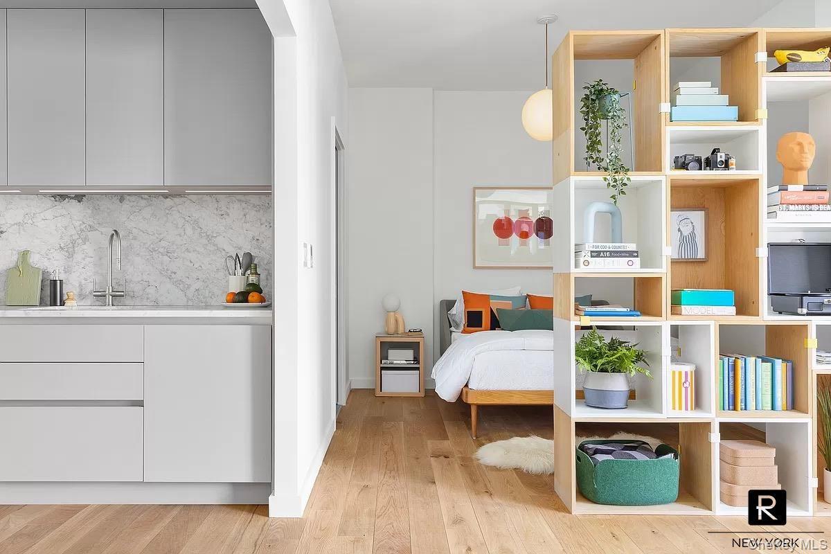 547 West 47th Street Unit 605, Manhattan NY 10036