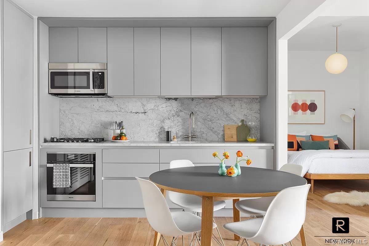 547 West 47th Street Unit 605, Manhattan NY 10036