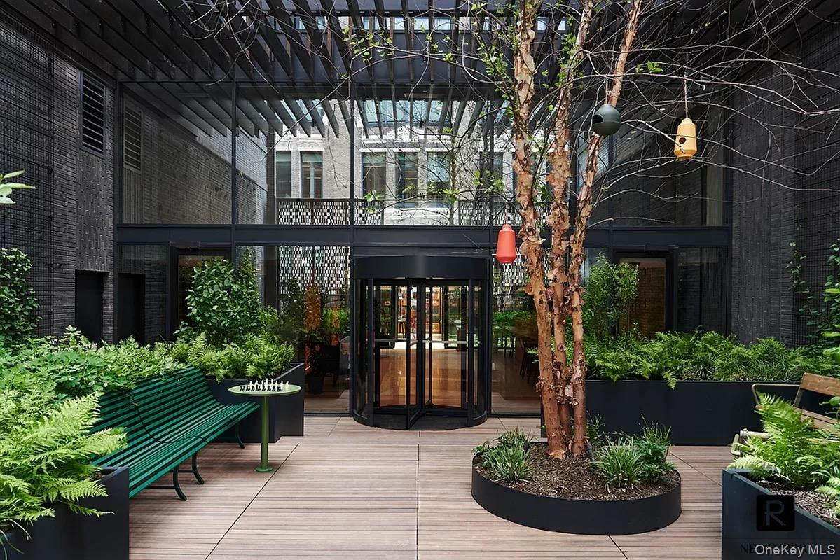 547 West 47th Street Unit 605, Manhattan NY 10036