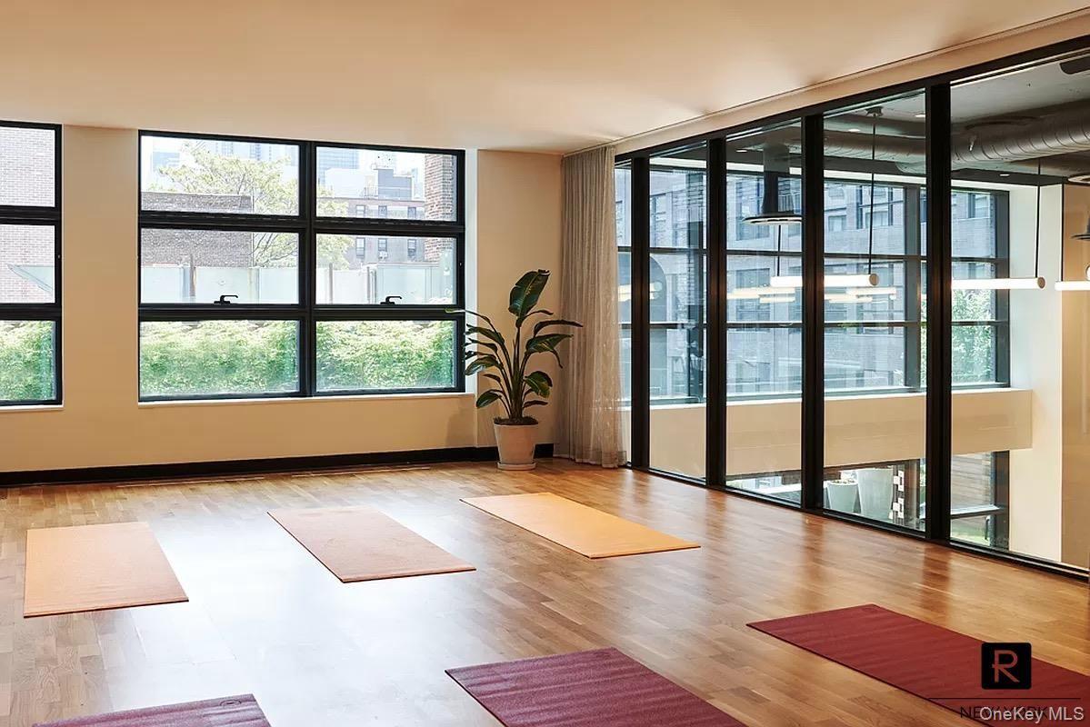 547 West 47th Street Unit 605, Manhattan NY 10036