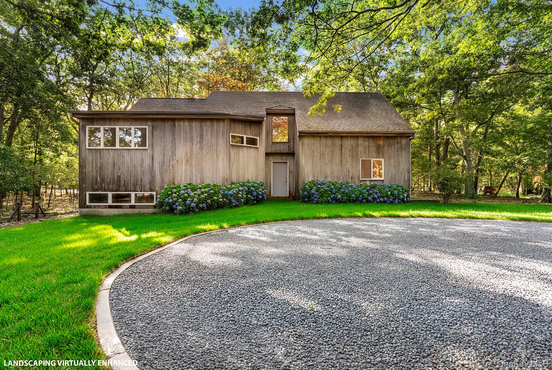 2 Boulder Lane, East Hampton NY 11937