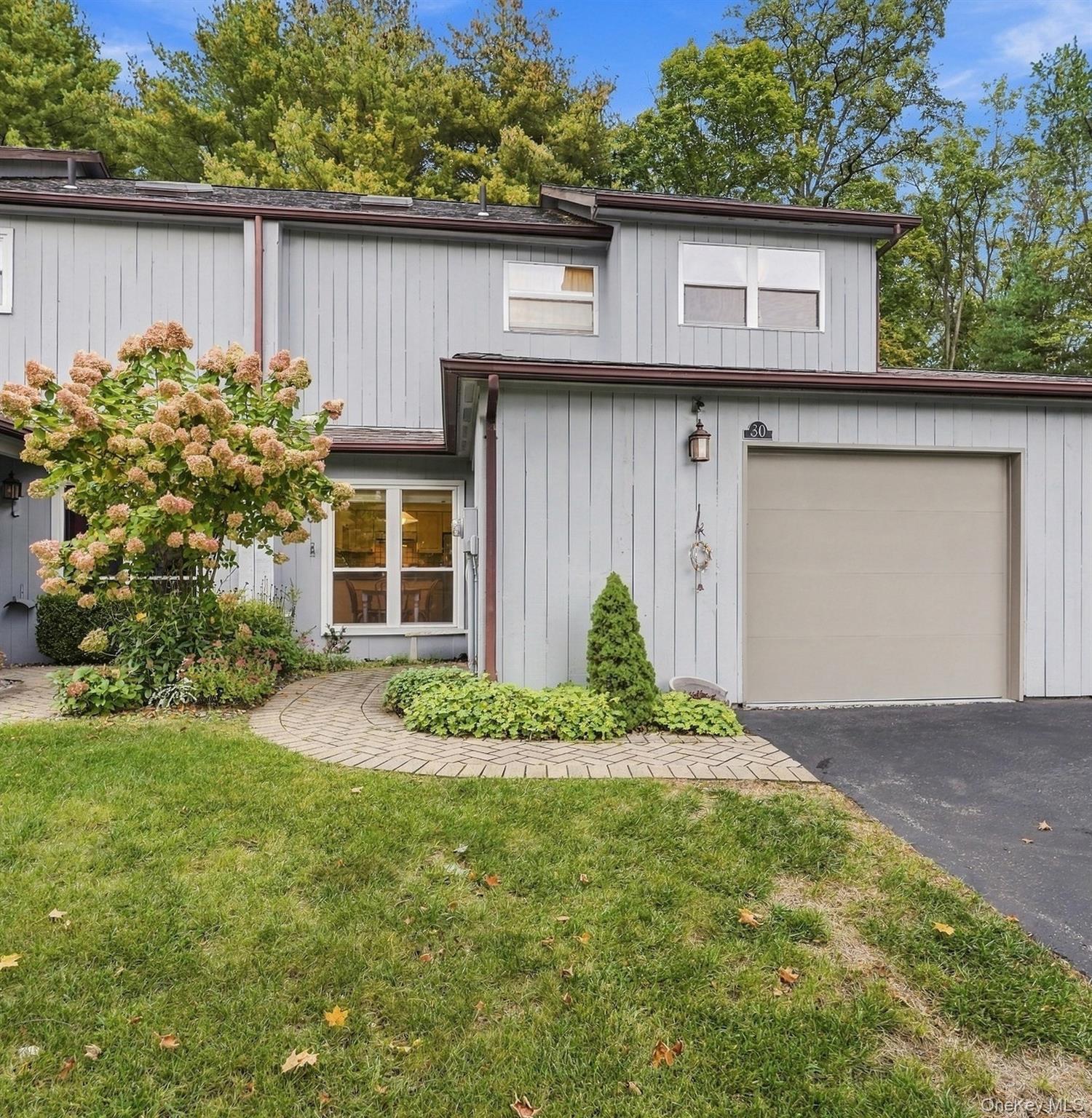 30 E Knoll, Rhinebeck NY 12572