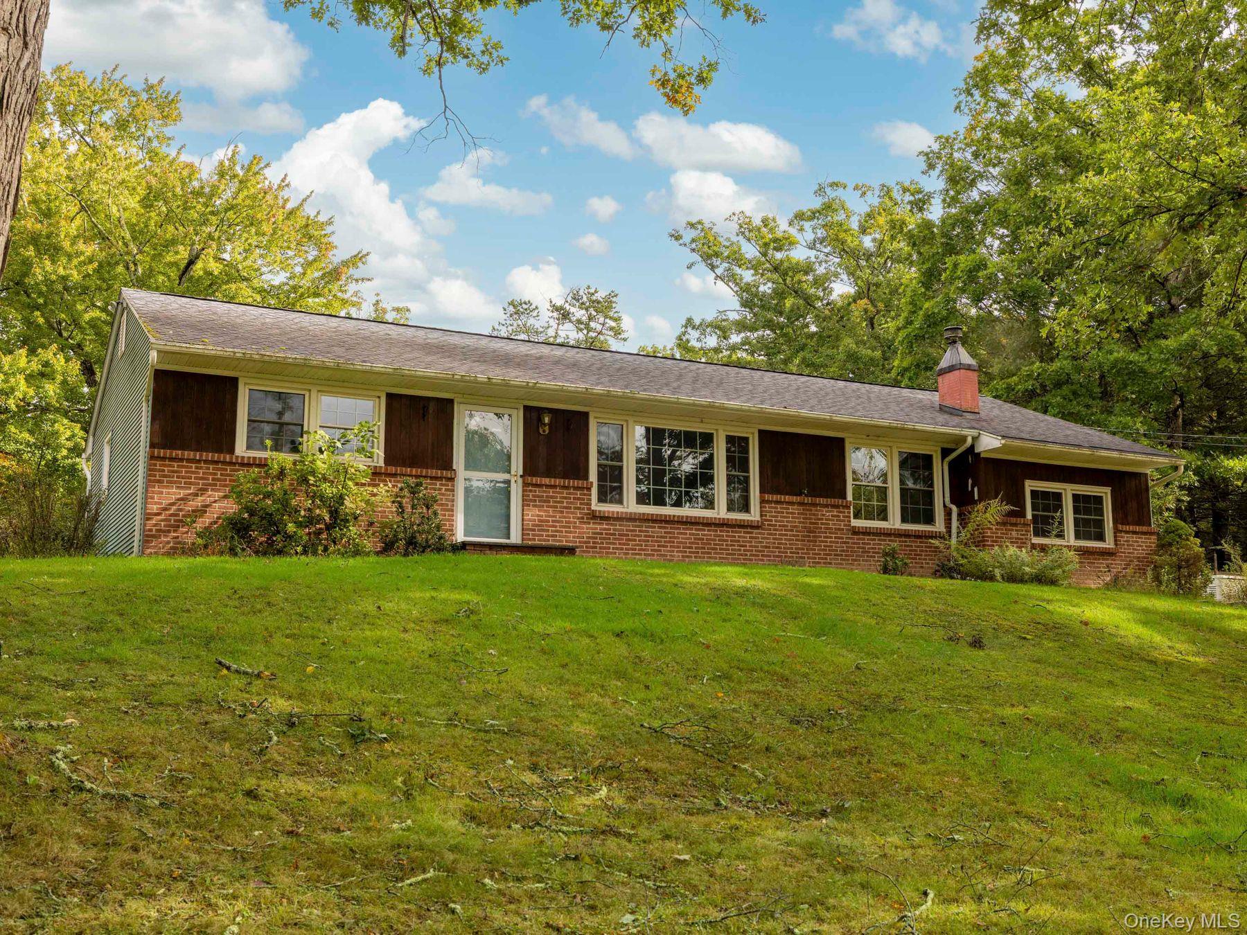 5 Van De Bogart Road, Woodstock NY 12498