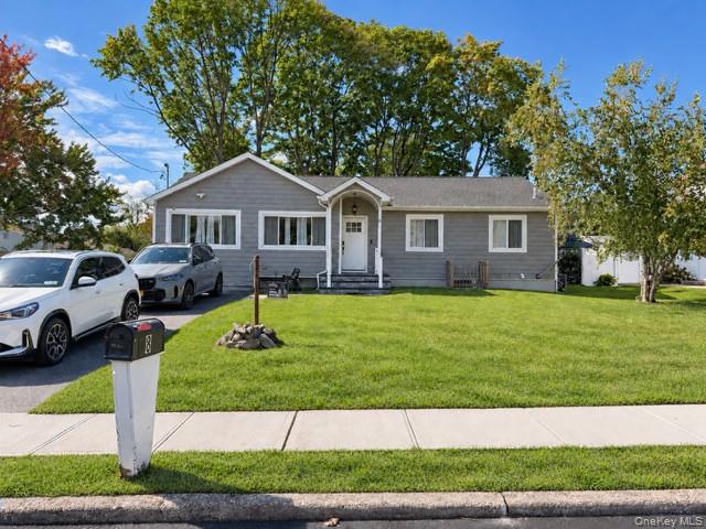 8 Mayflower Court, Brentwood NY 11717