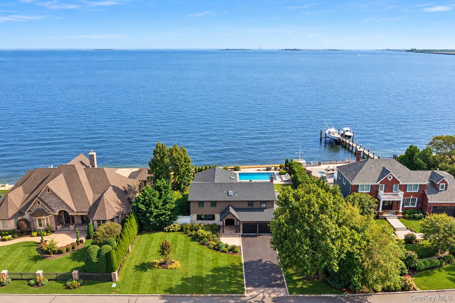 8 Shoal Drive, West Islip NY 11795