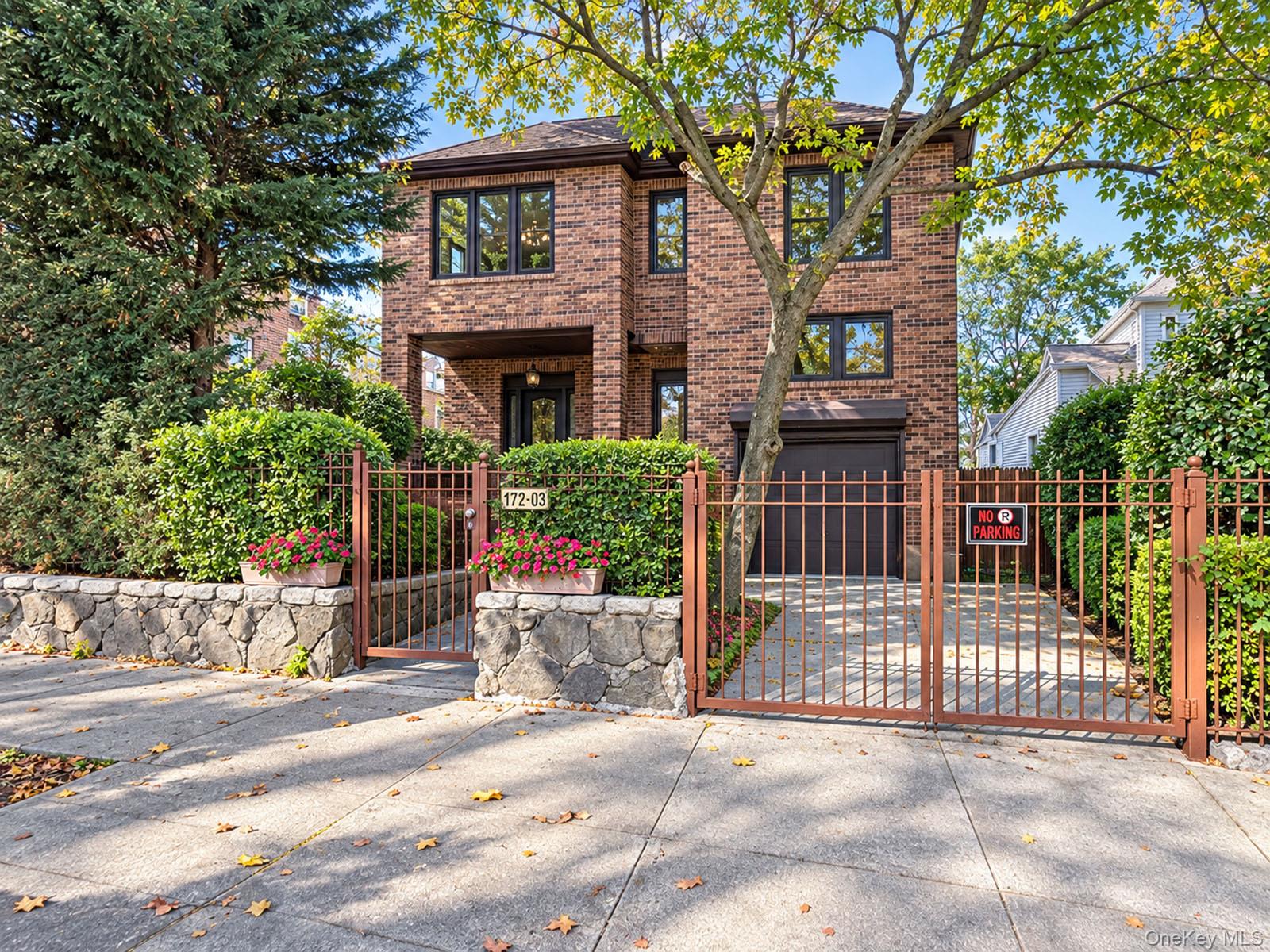 172-03 35 Ave, Flushing NY 11358